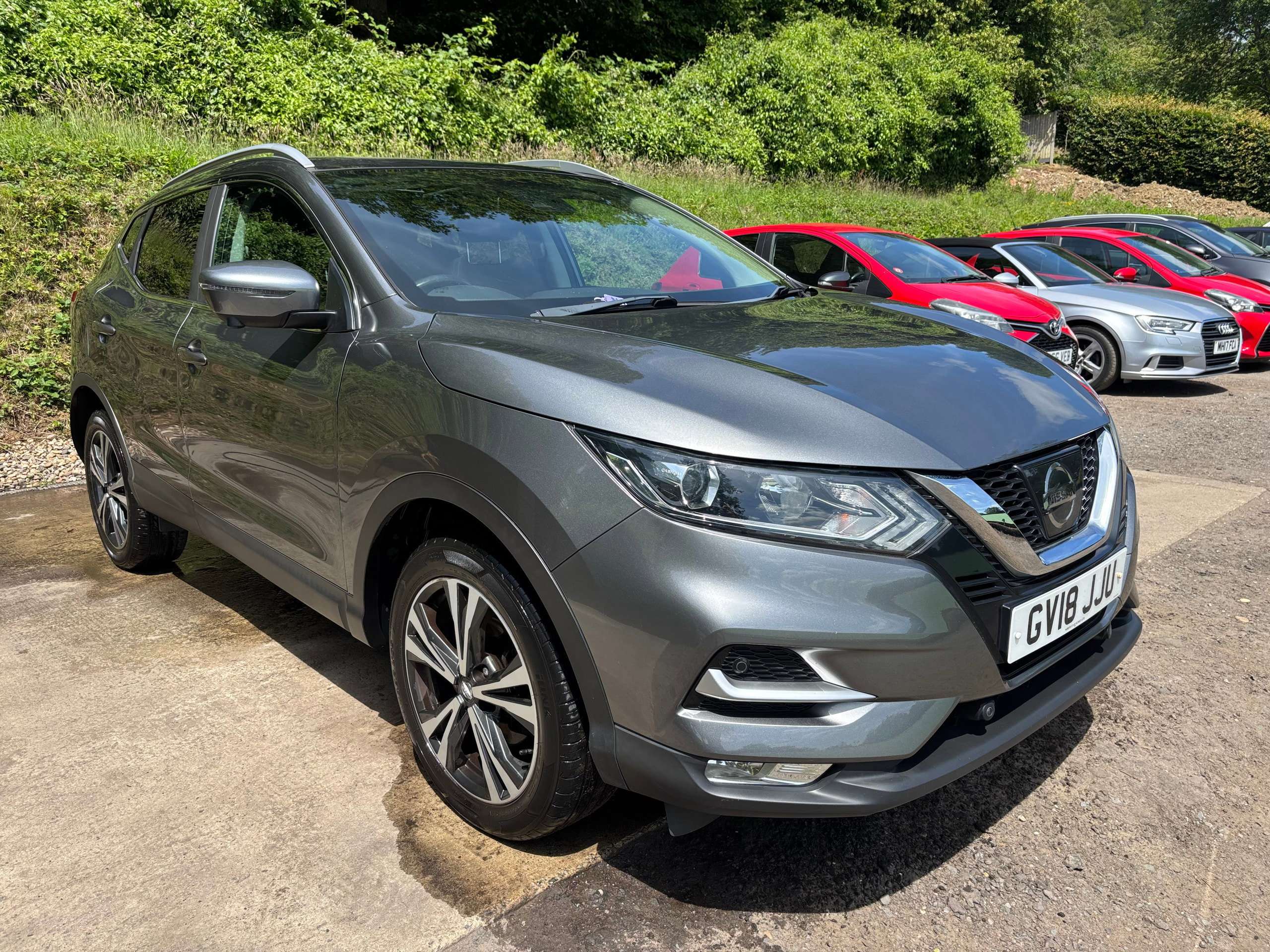 A 2018 NISSAN QASHQAI 1.2 DIG-T N-Connecta SUV 5dr Petrol Manual Euro 6 (s/s) (115 ps) A 2018 NISSAN QASHQAI 1.2 DIG-T N-Connecta SUV 5dr Petrol Manual Euro 6 (s/s) (115 ps)