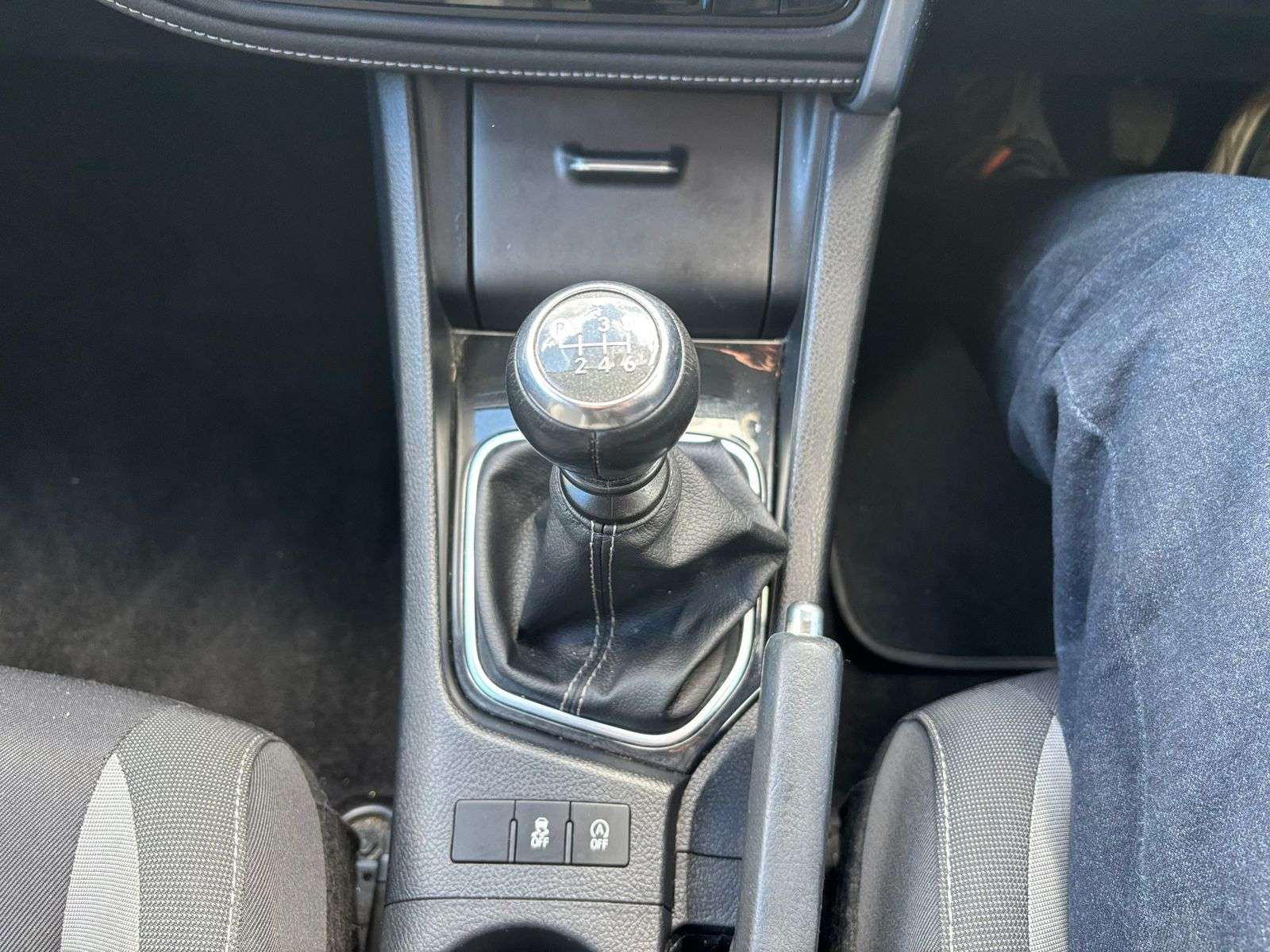 2016 TOYOTA AURIS 2016 TOYOTA AURIS