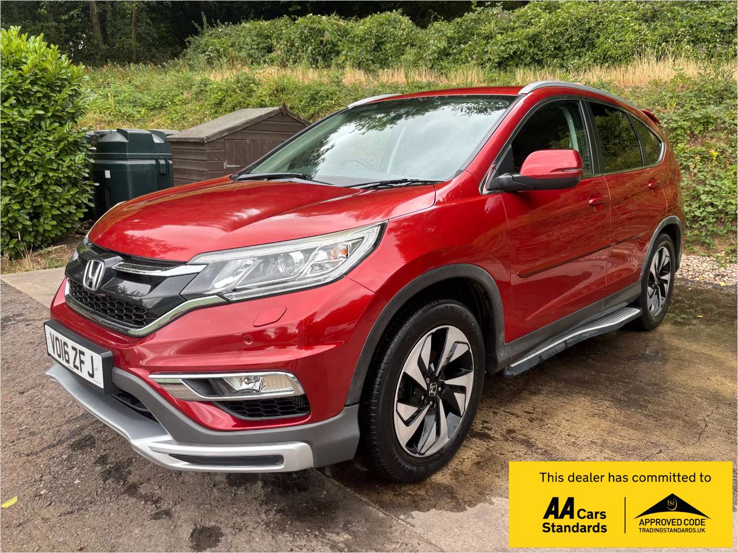 A 2016 HONDA CR-V 1.6 i-DTEC SR SUV 5dr Diesel Manual Euro 6 (s/s) (120 ps) A 2016 HONDA CR-V 1.6 i-DTEC SR SUV 5dr Diesel Manual Euro 6 (s/s) (120 ps)