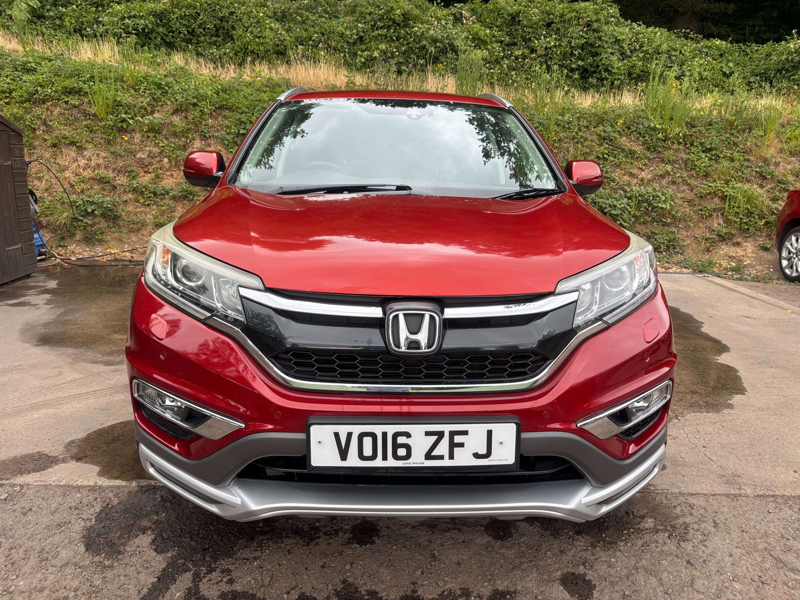 A 2016 HONDA CR-V 1.6 i-DTEC SR SUV 5dr Diesel Manual Euro 6 (s/s) (120 ps) A 2016 HONDA CR-V 1.6 i-DTEC SR SUV 5dr Diesel Manual Euro 6 (s/s) (120 ps)