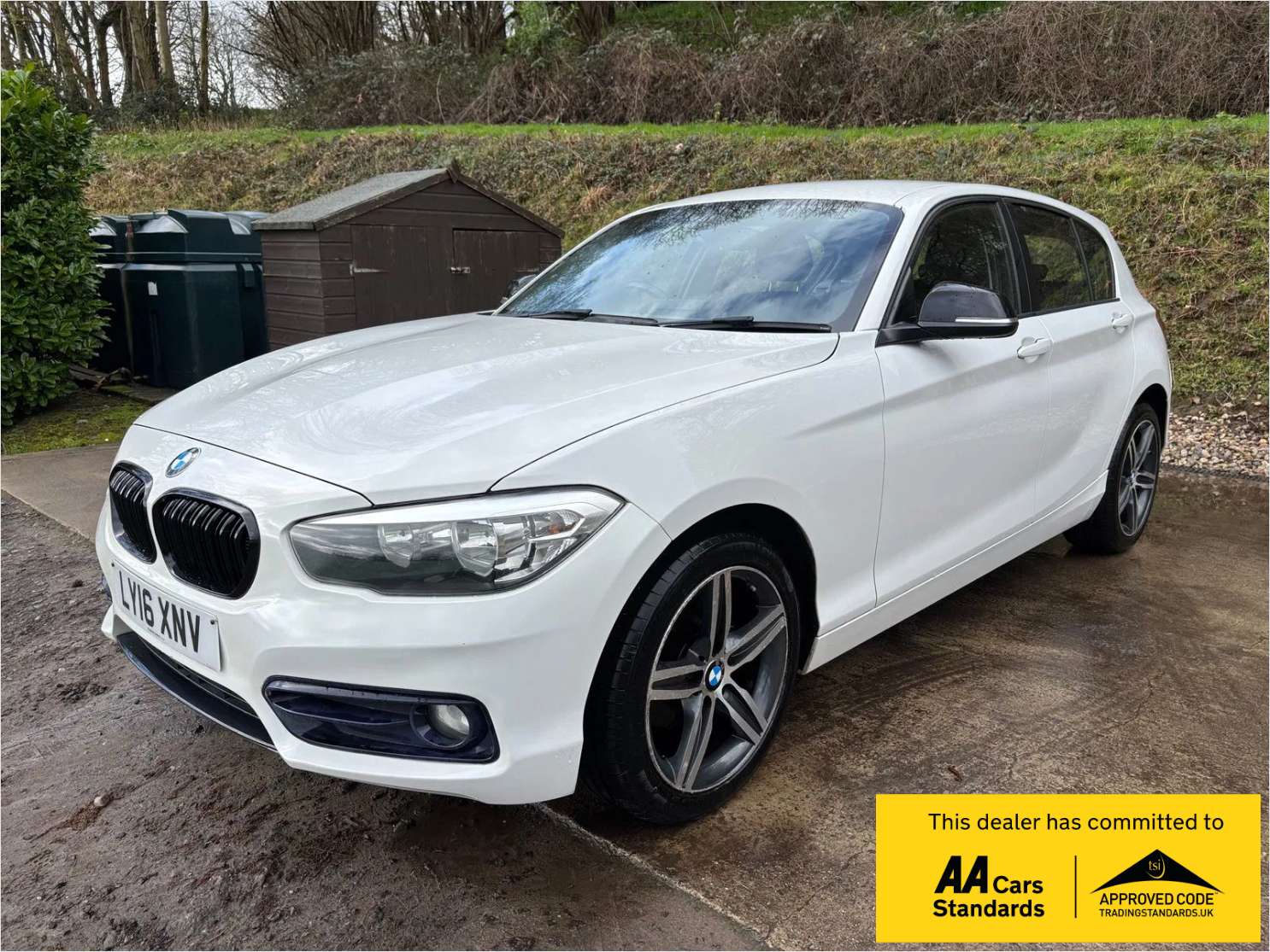 A 2016 BMW 1 SERIES 1.5 118i Sport Hatchback 5dr Petrol Manual Euro 6 (s/s) (136 ps) A 2016 BMW 1 SERIES 1.5 118i Sport Hatchback 5dr Petrol Manual Euro 6 (s/s) (136 ps)