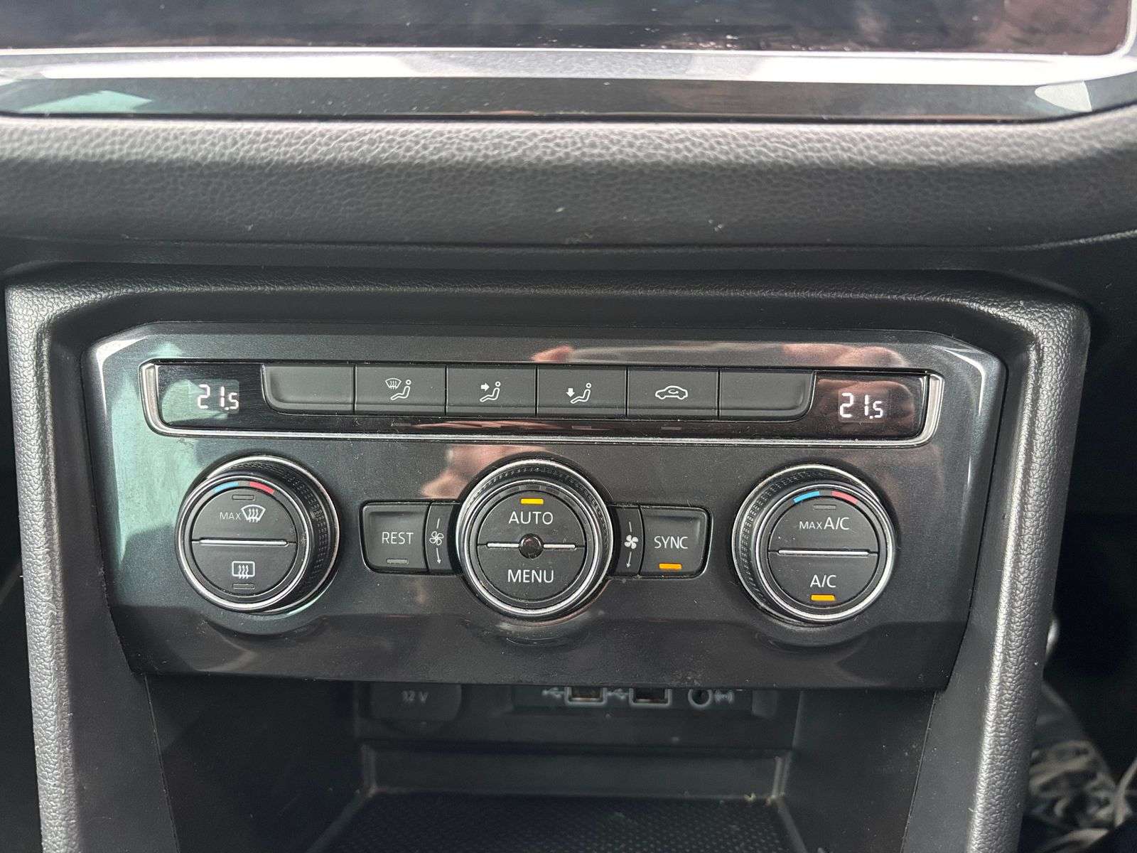 2019 VOLKSWAGEN TIGUAN 2019 VOLKSWAGEN TIGUAN