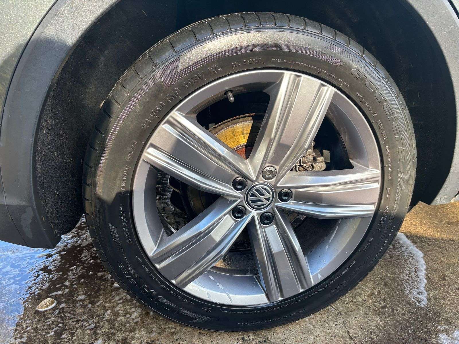 2019 VOLKSWAGEN TIGUAN 2019 VOLKSWAGEN TIGUAN