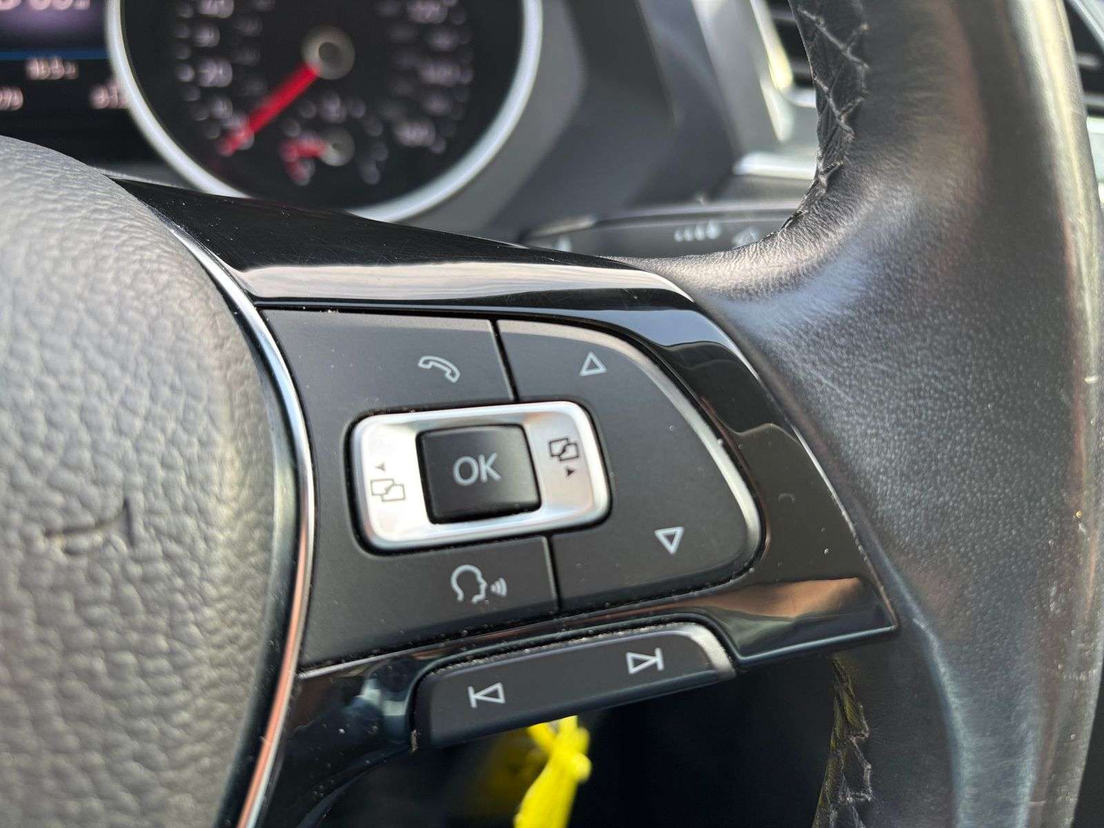 2018 VOLKSWAGEN TIGUAN 2018 VOLKSWAGEN TIGUAN