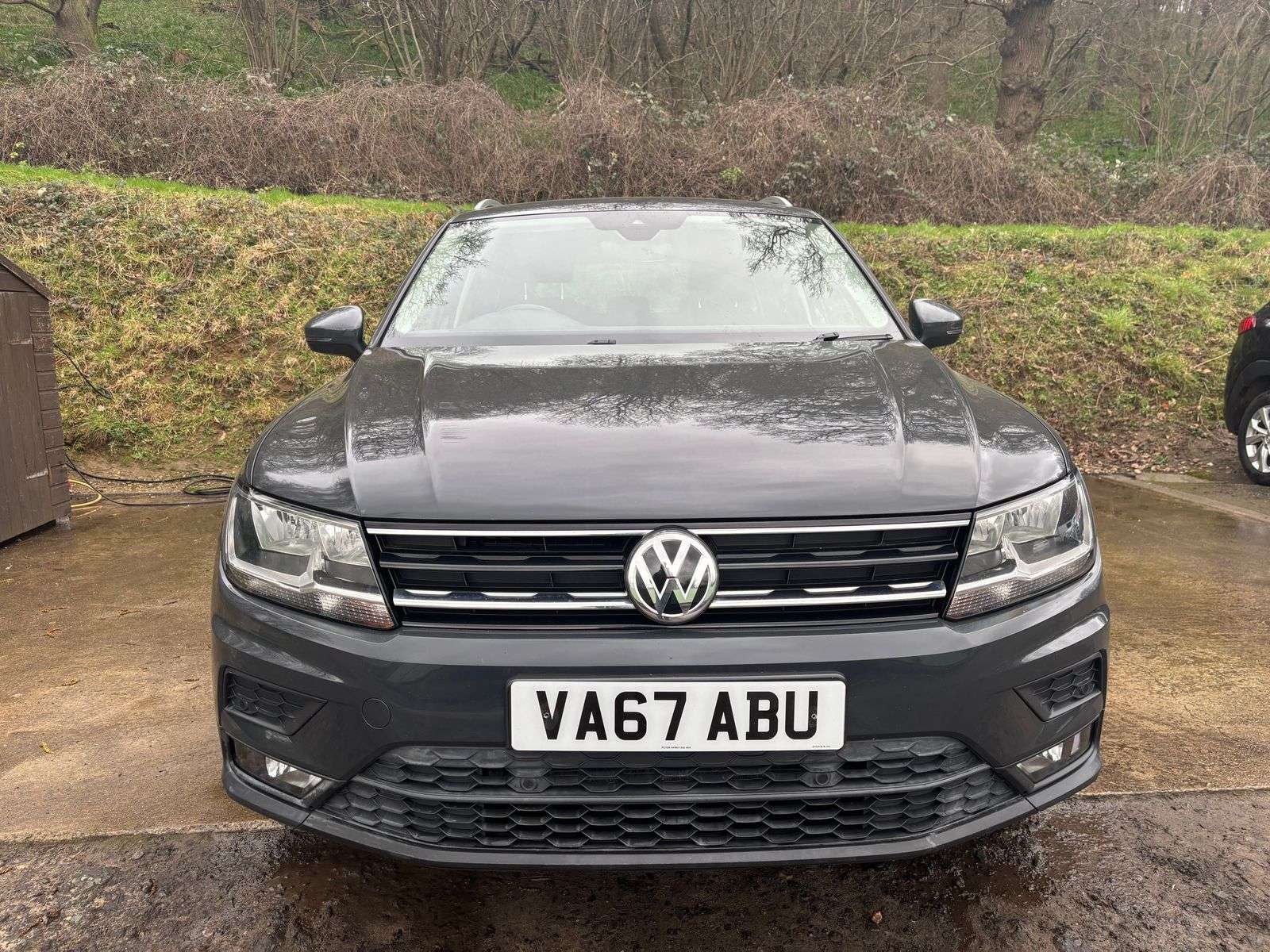 A 2018 VOLKSWAGEN TIGUAN 2.0 TDI SE Navigation SUV 5dr Diesel Manual Euro 6 (s/s) (150 ps) A 2018 VOLKSWAGEN TIGUAN 2.0 TDI SE Navigation SUV 5dr Diesel Manual Euro 6 (s/s) (150 ps)