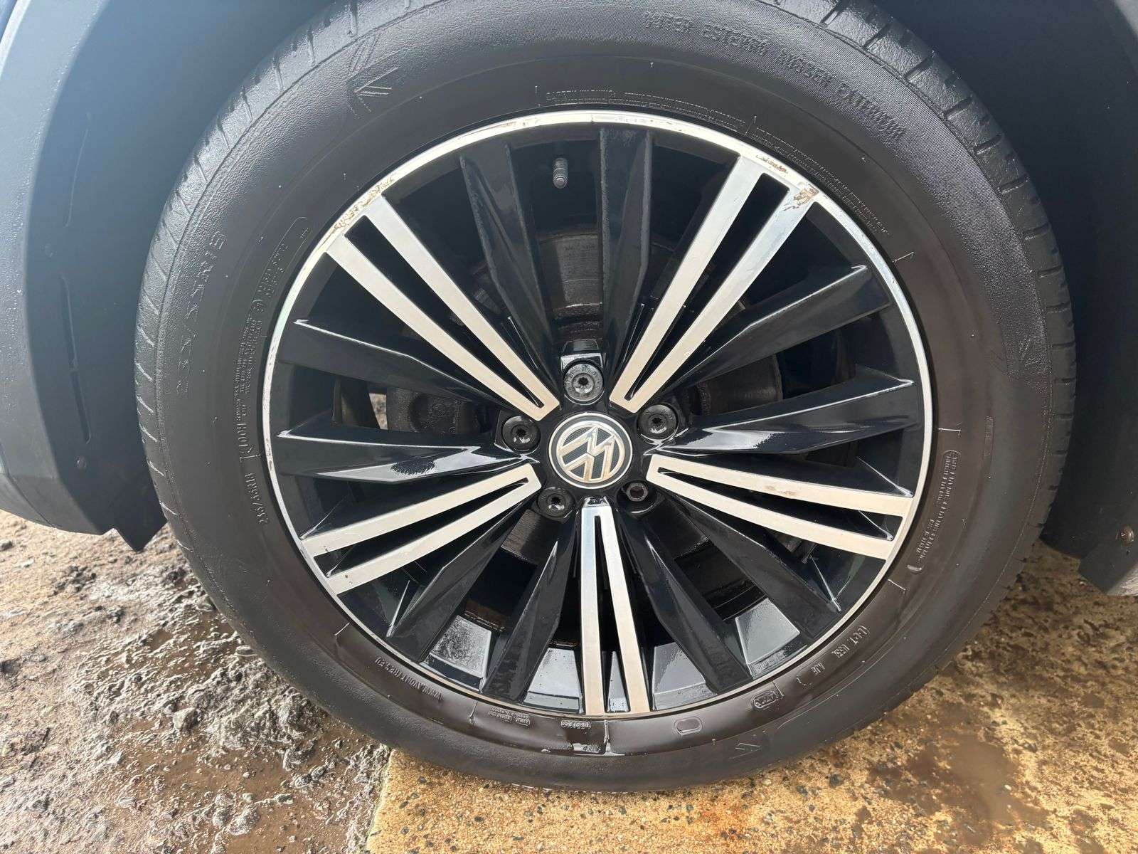 2018 VOLKSWAGEN TIGUAN 2018 VOLKSWAGEN TIGUAN