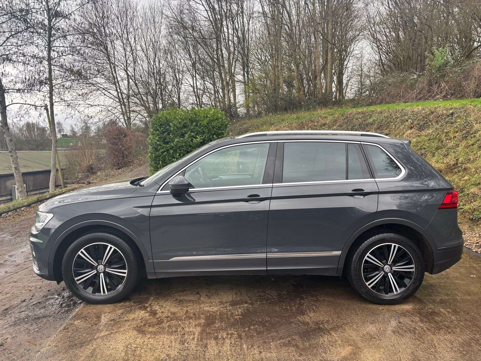 2018 VOLKSWAGEN TIGUAN 2018 VOLKSWAGEN TIGUAN