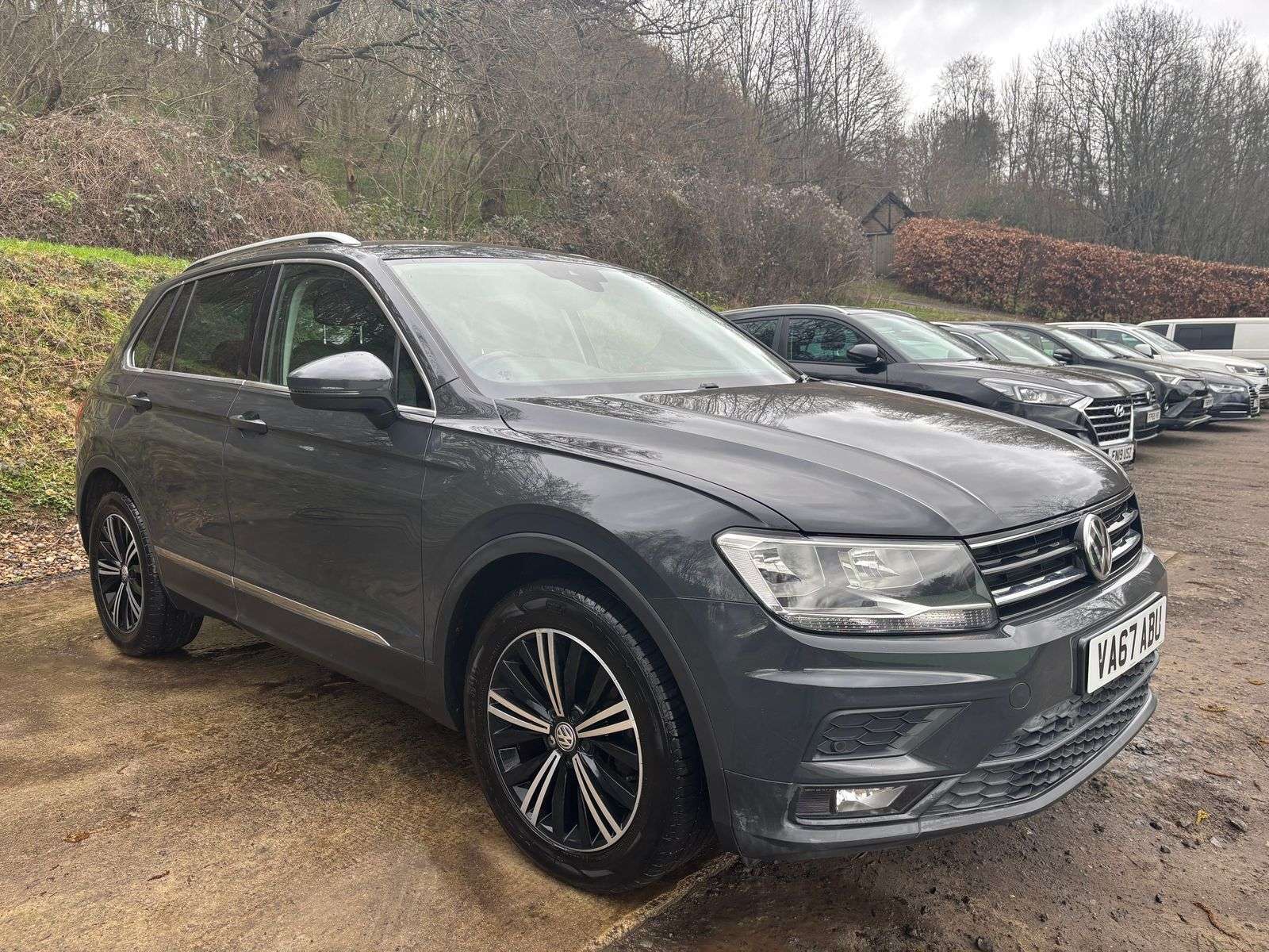 A 2018 VOLKSWAGEN TIGUAN 2.0 TDI SE Navigation SUV 5dr Diesel Manual Euro 6 (s/s) (150 ps) A 2018 VOLKSWAGEN TIGUAN 2.0 TDI SE Navigation SUV 5dr Diesel Manual Euro 6 (s/s) (150 ps)