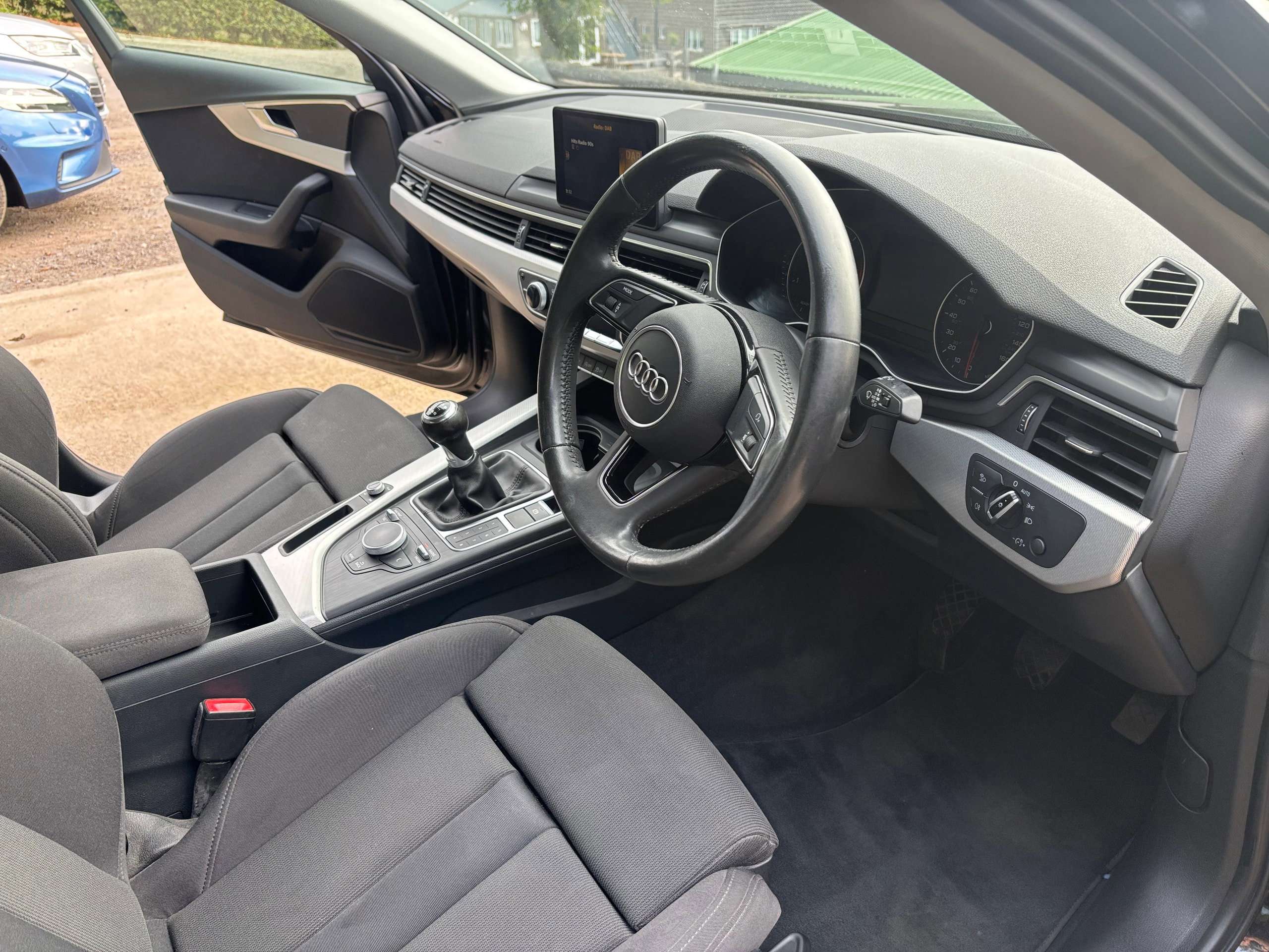 2016 AUDI A4 2016 AUDI A4