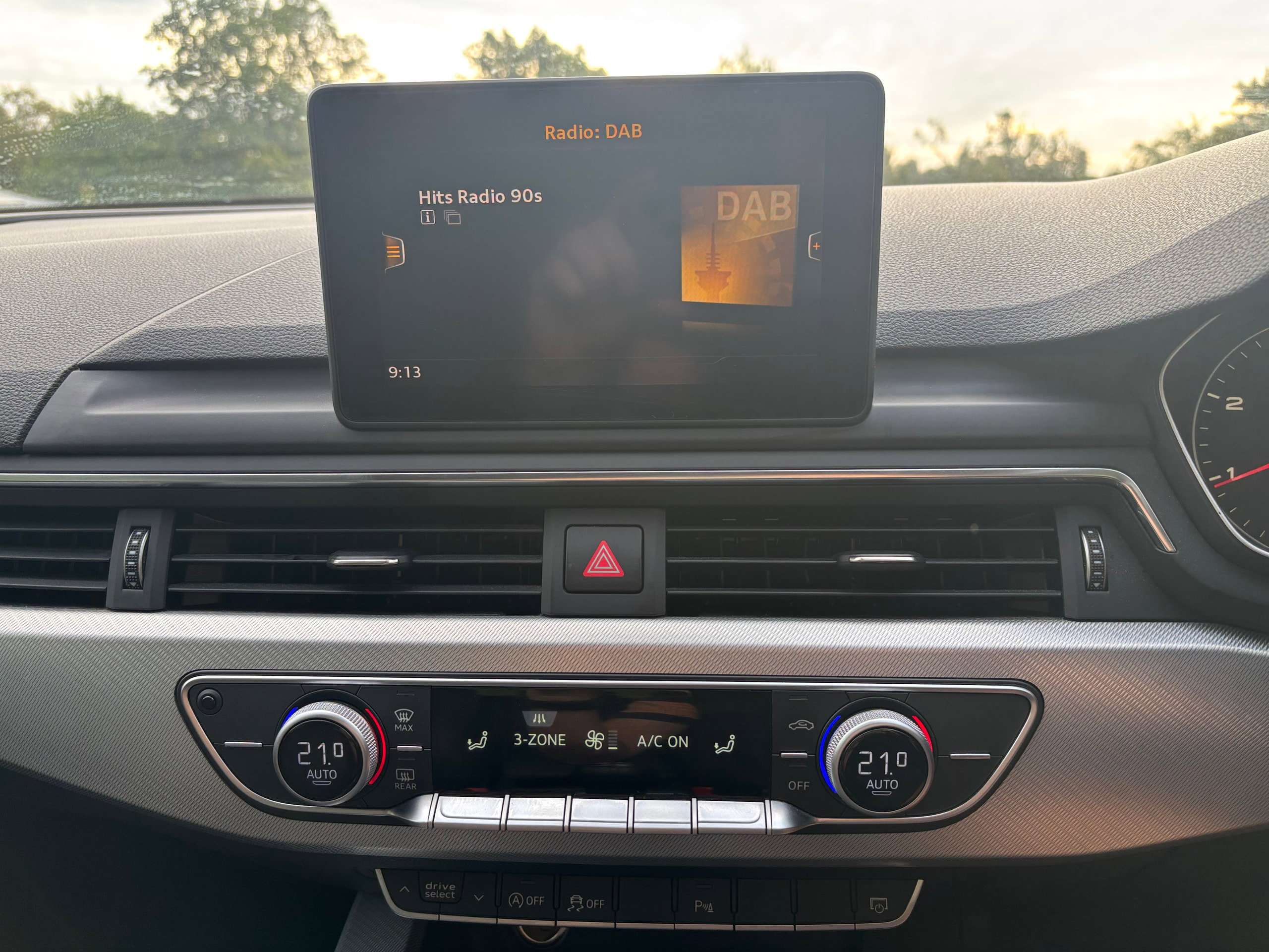 2016 AUDI A4 2016 AUDI A4