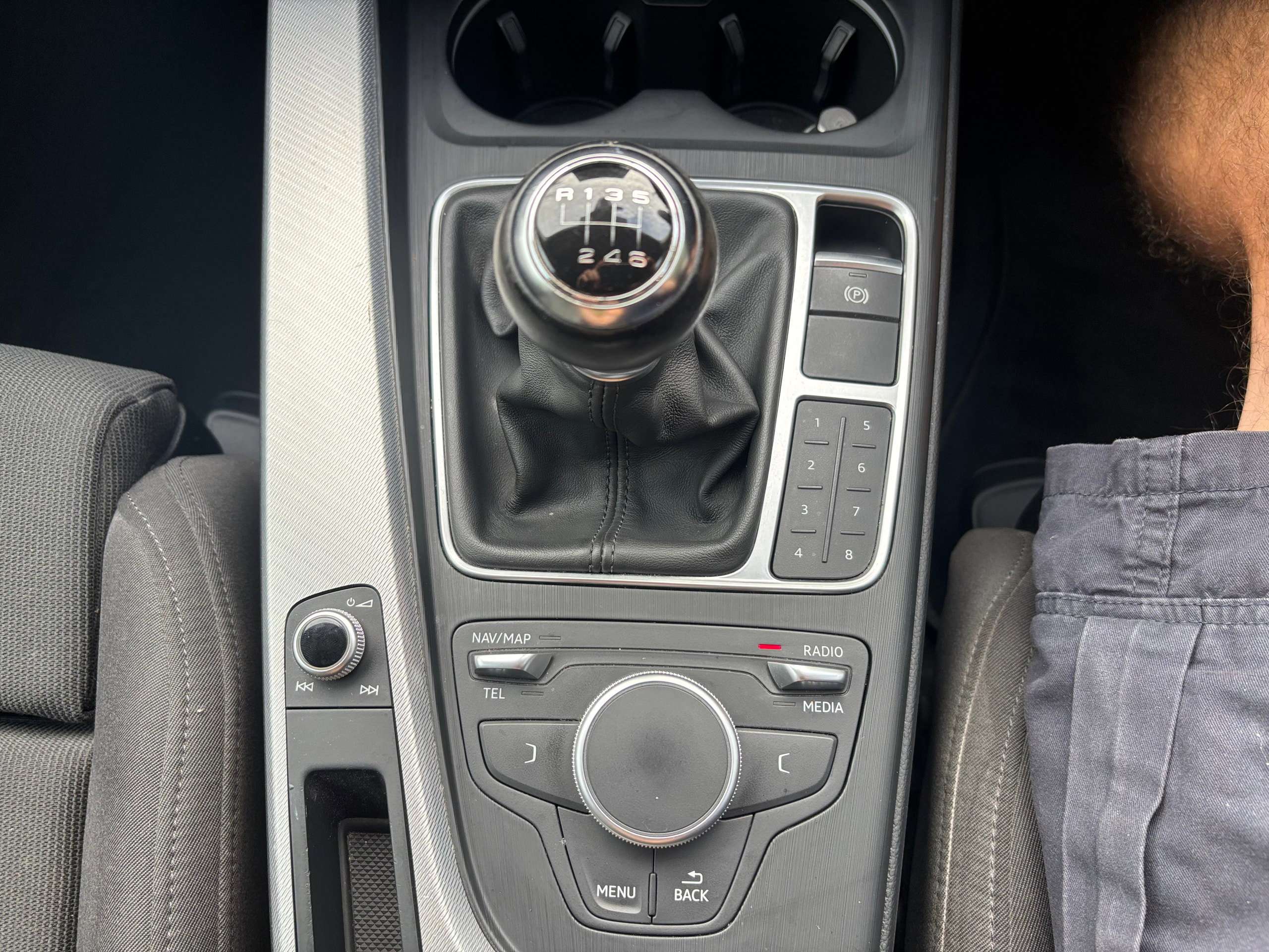 2016 AUDI A4 2016 AUDI A4