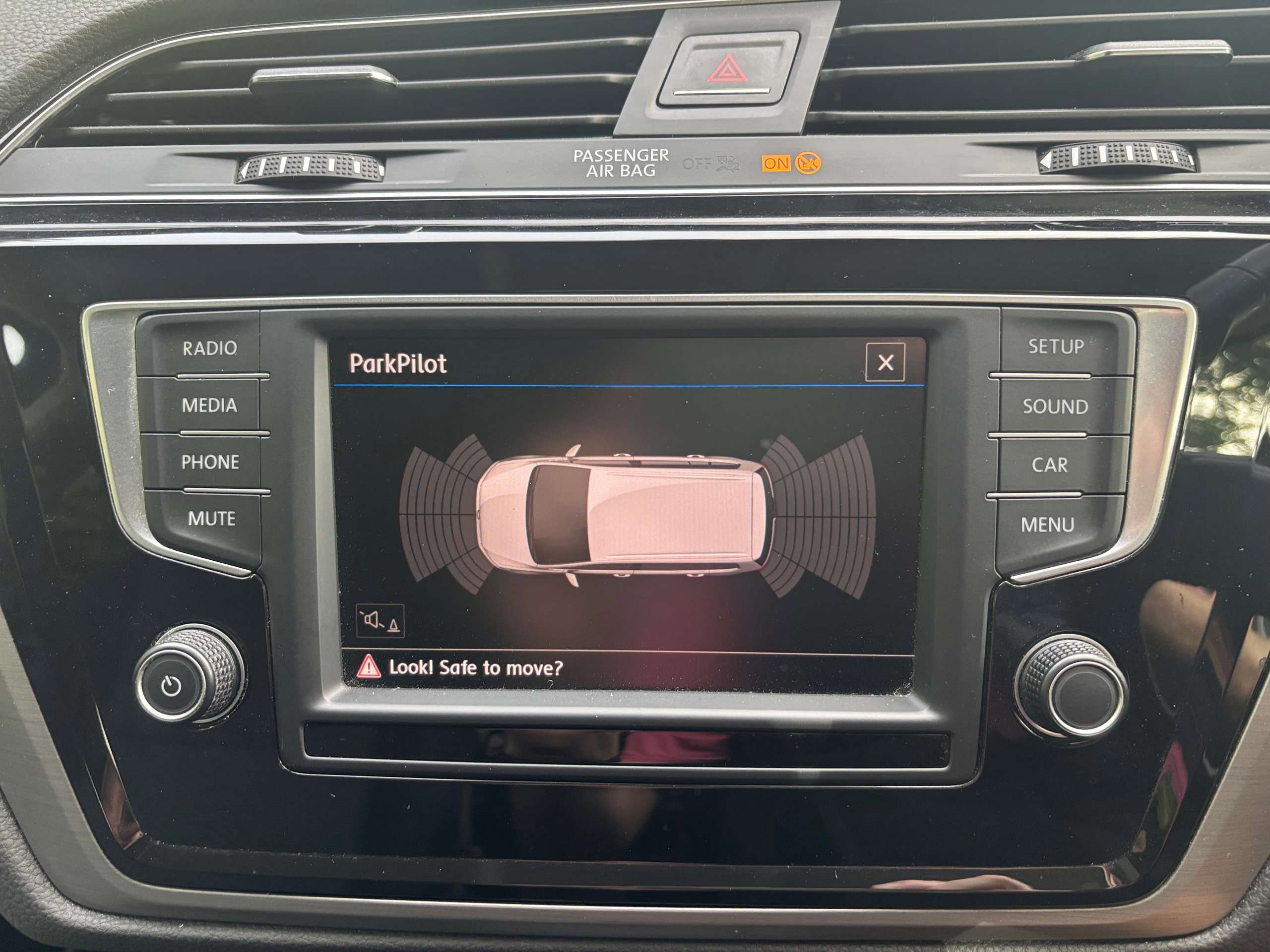 2016 VOLKSWAGEN TOURAN 2016 VOLKSWAGEN TOURAN