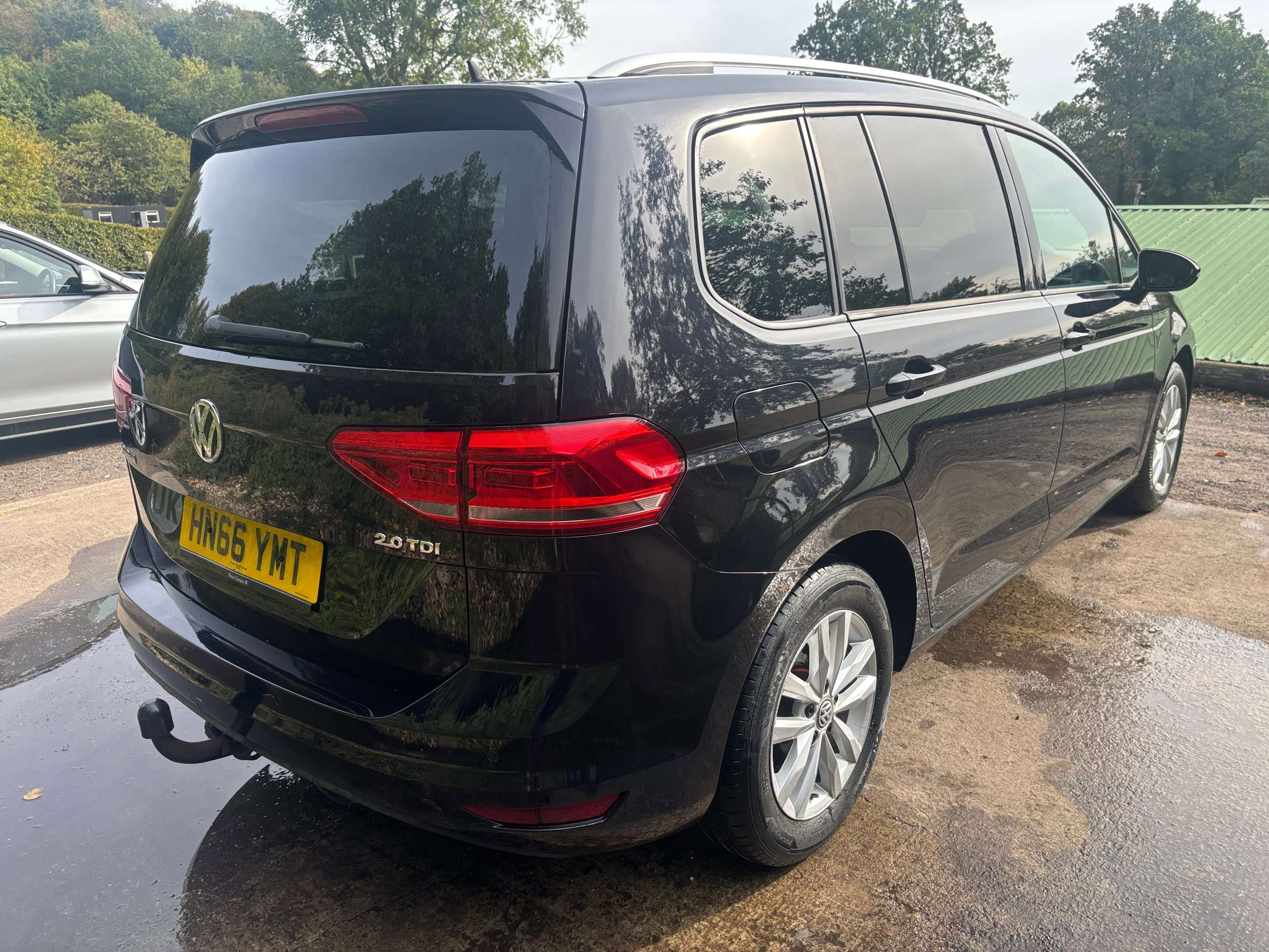 2016 VOLKSWAGEN TOURAN 2016 VOLKSWAGEN TOURAN