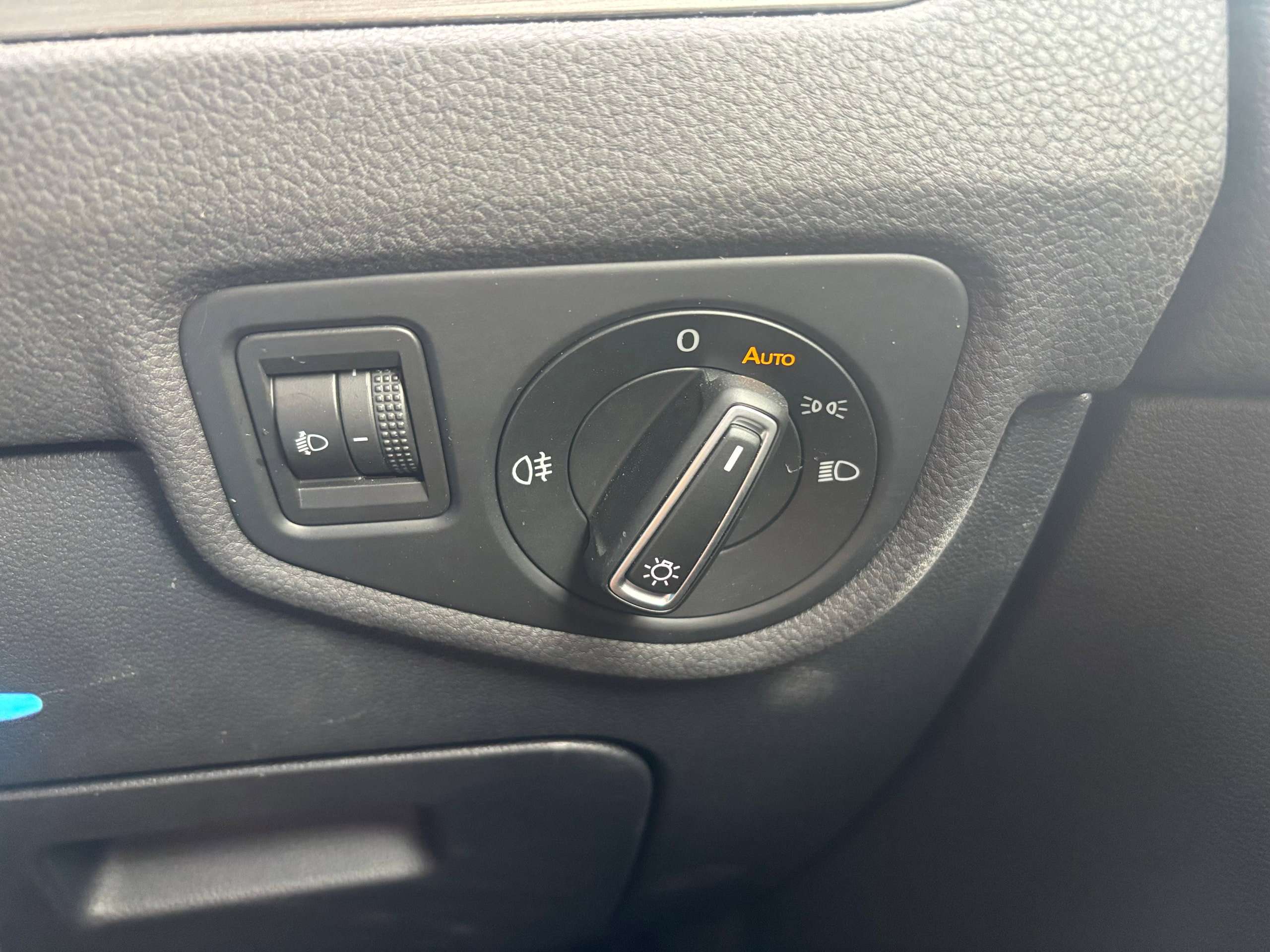 2016 VOLKSWAGEN TOURAN 2016 VOLKSWAGEN TOURAN