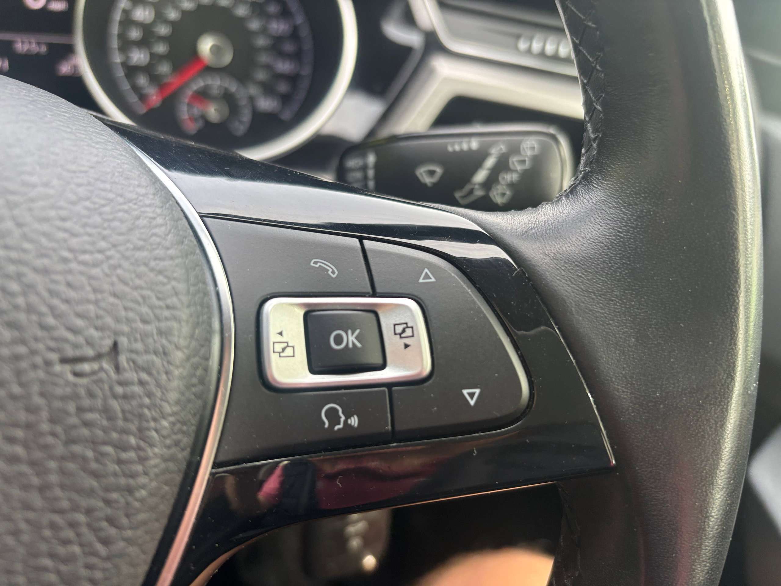 2016 VOLKSWAGEN TOURAN 2016 VOLKSWAGEN TOURAN