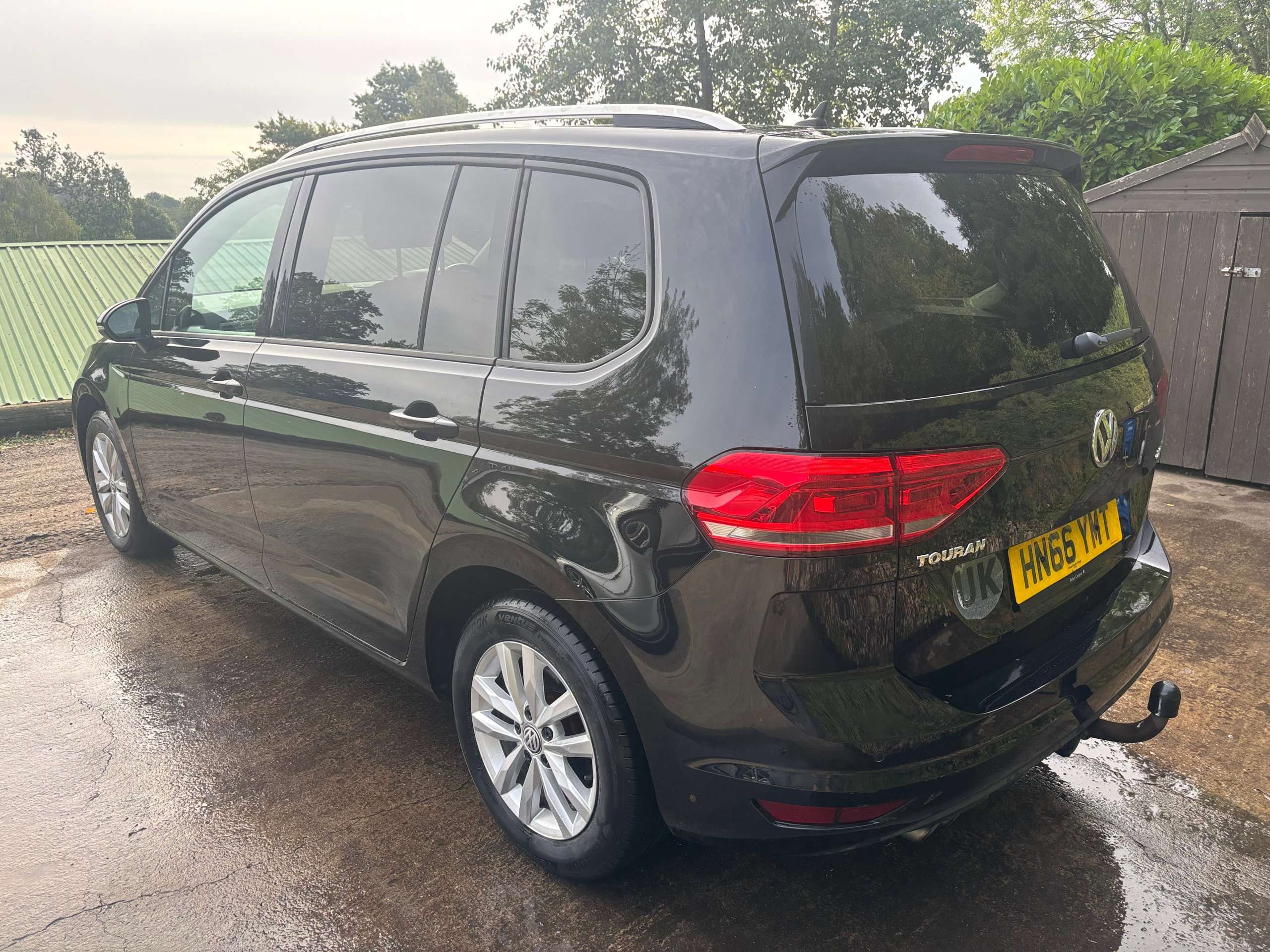2016 VOLKSWAGEN TOURAN 2016 VOLKSWAGEN TOURAN