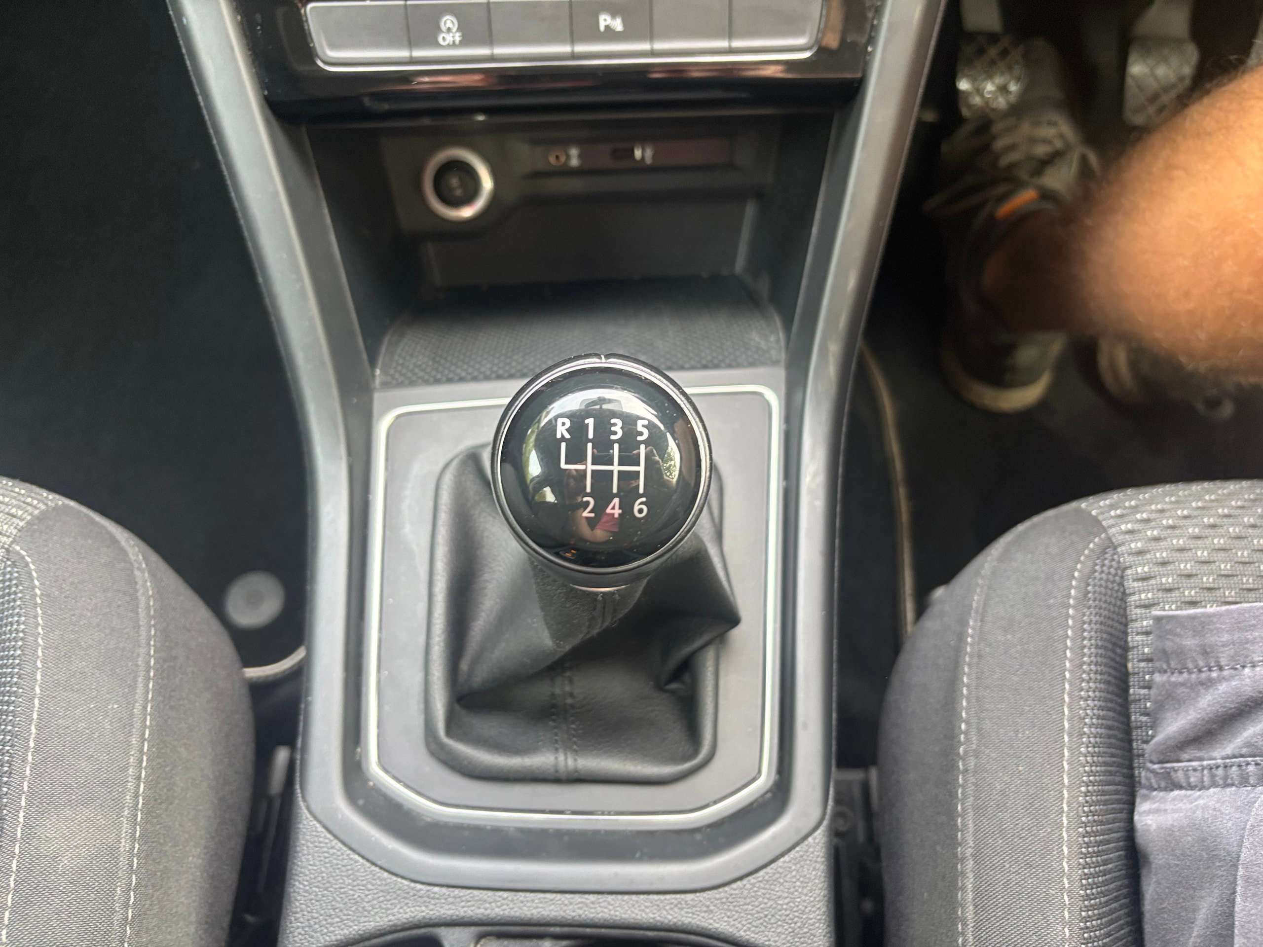 2016 VOLKSWAGEN TOURAN 2016 VOLKSWAGEN TOURAN