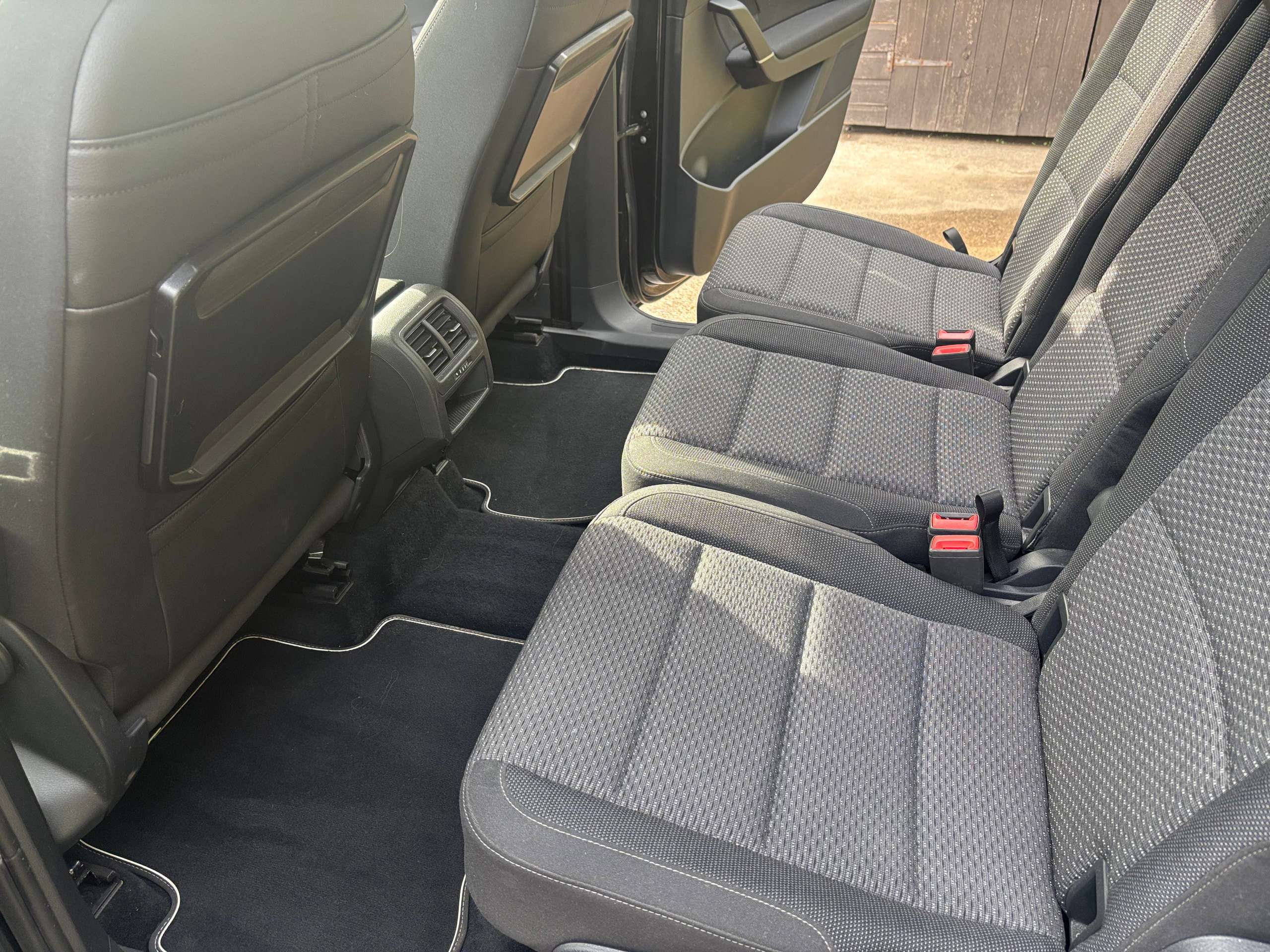 2016 VOLKSWAGEN TOURAN 2016 VOLKSWAGEN TOURAN