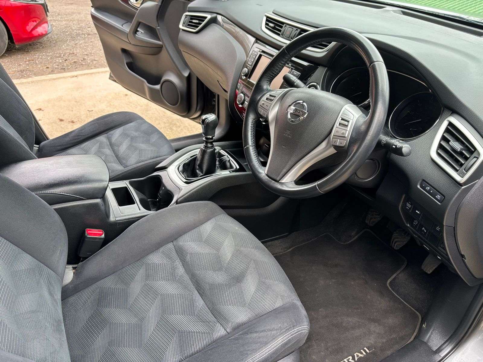 2016 NISSAN X-TRAIL 2016 NISSAN X-TRAIL