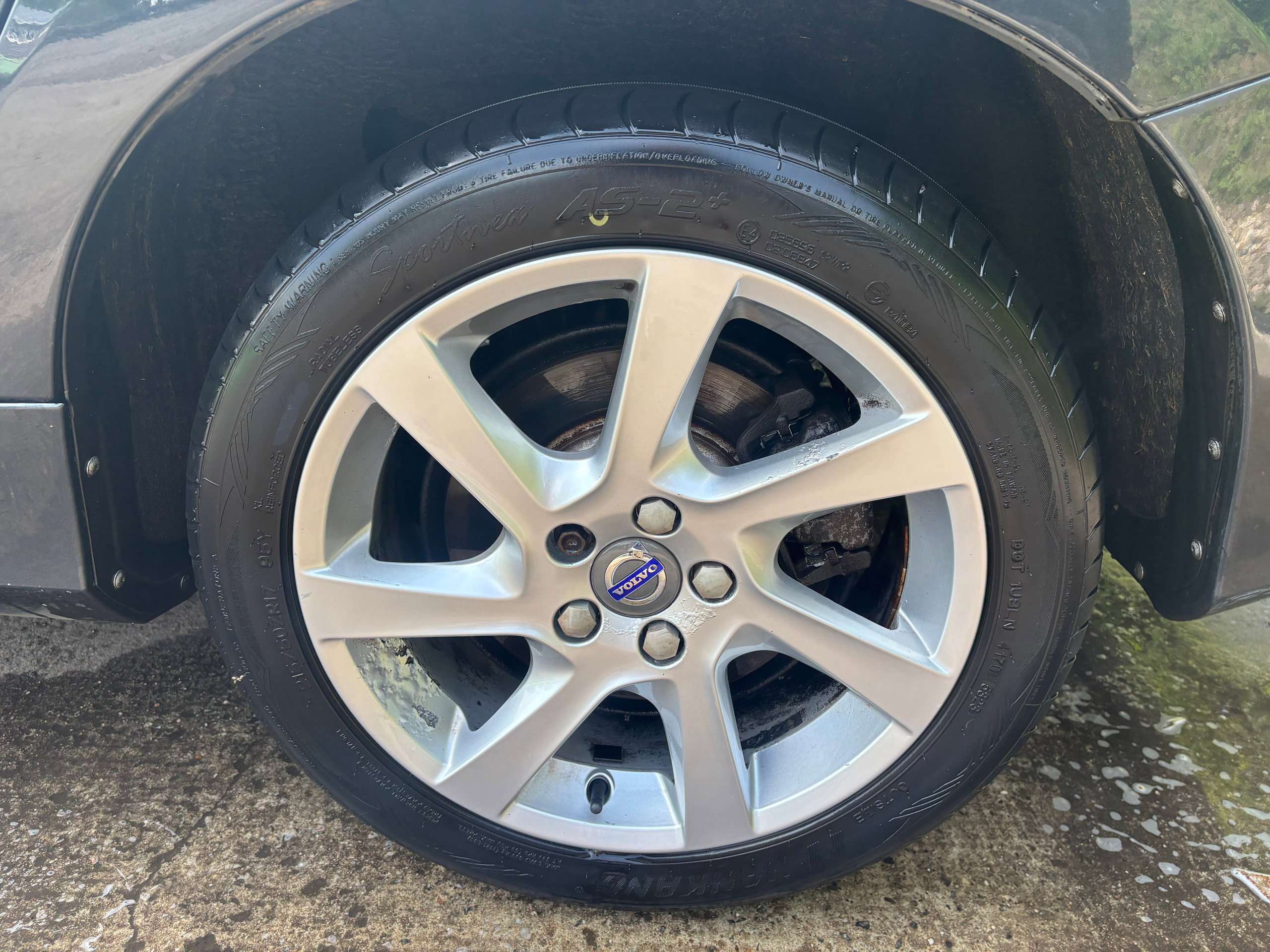 2015 VOLVO V60 2015 VOLVO V60