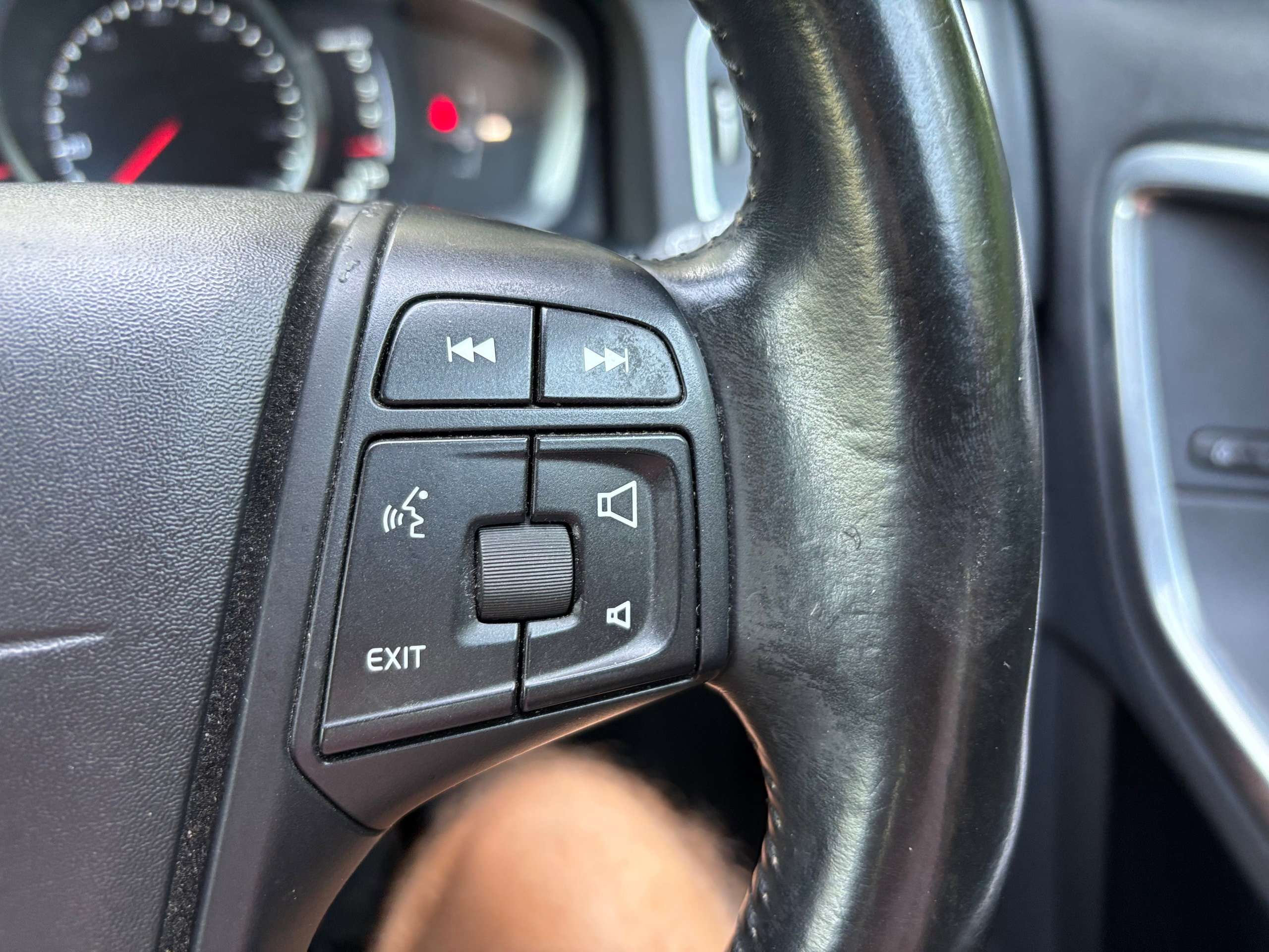2015 VOLVO V60 2015 VOLVO V60