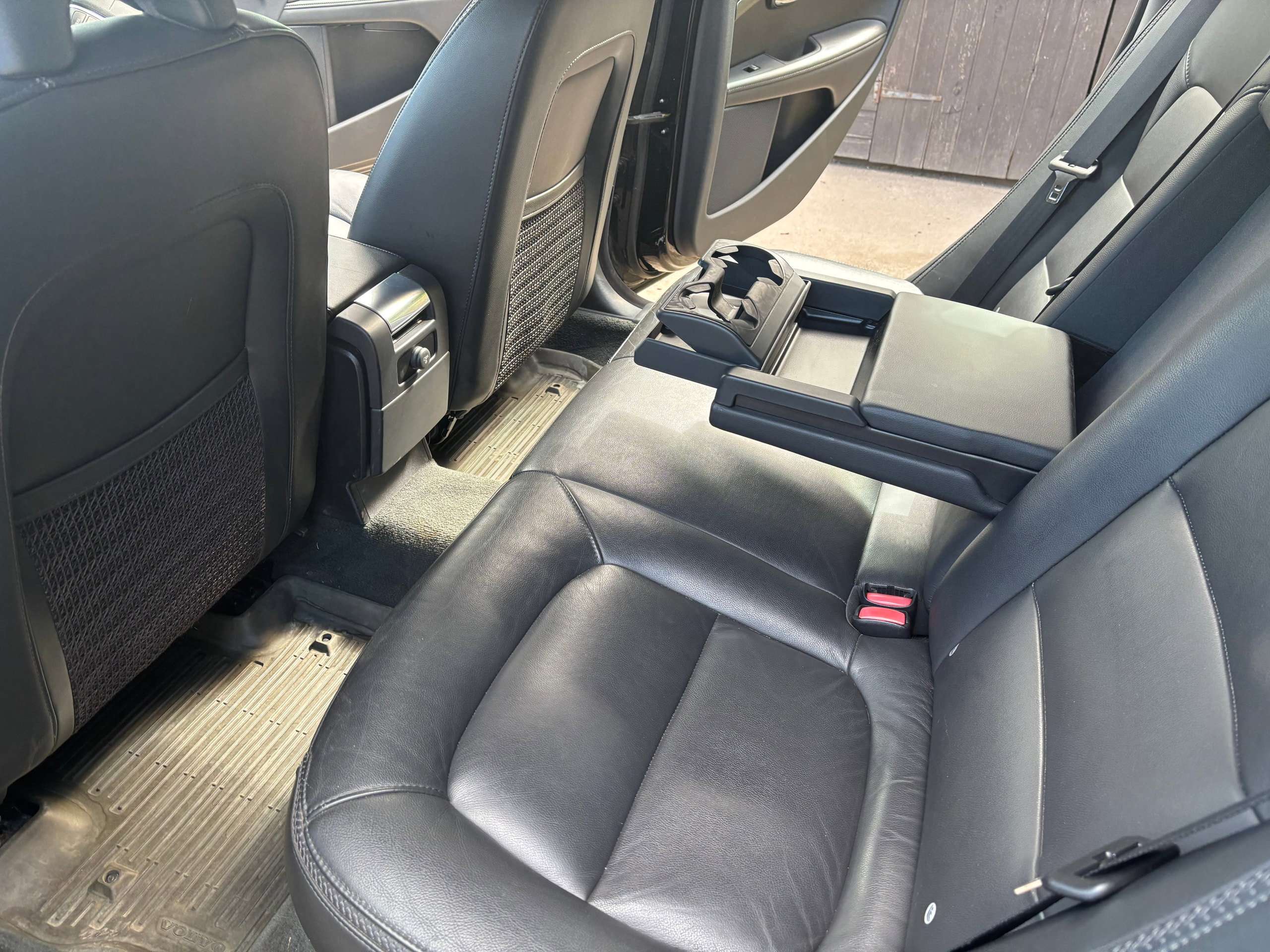 2016 VOLVO XC70 2016 VOLVO XC70