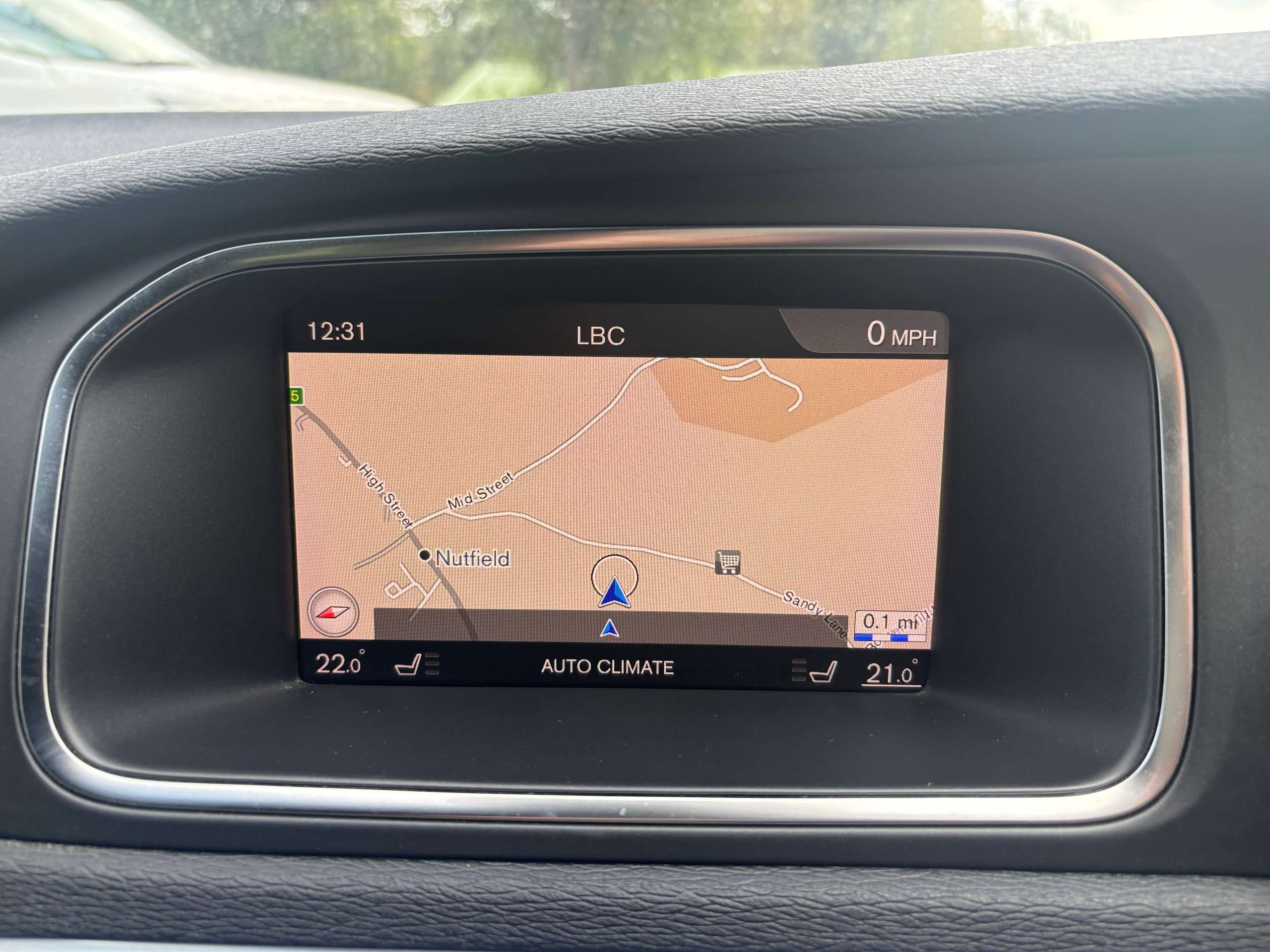 2017 VOLVO V40 2017 VOLVO V40