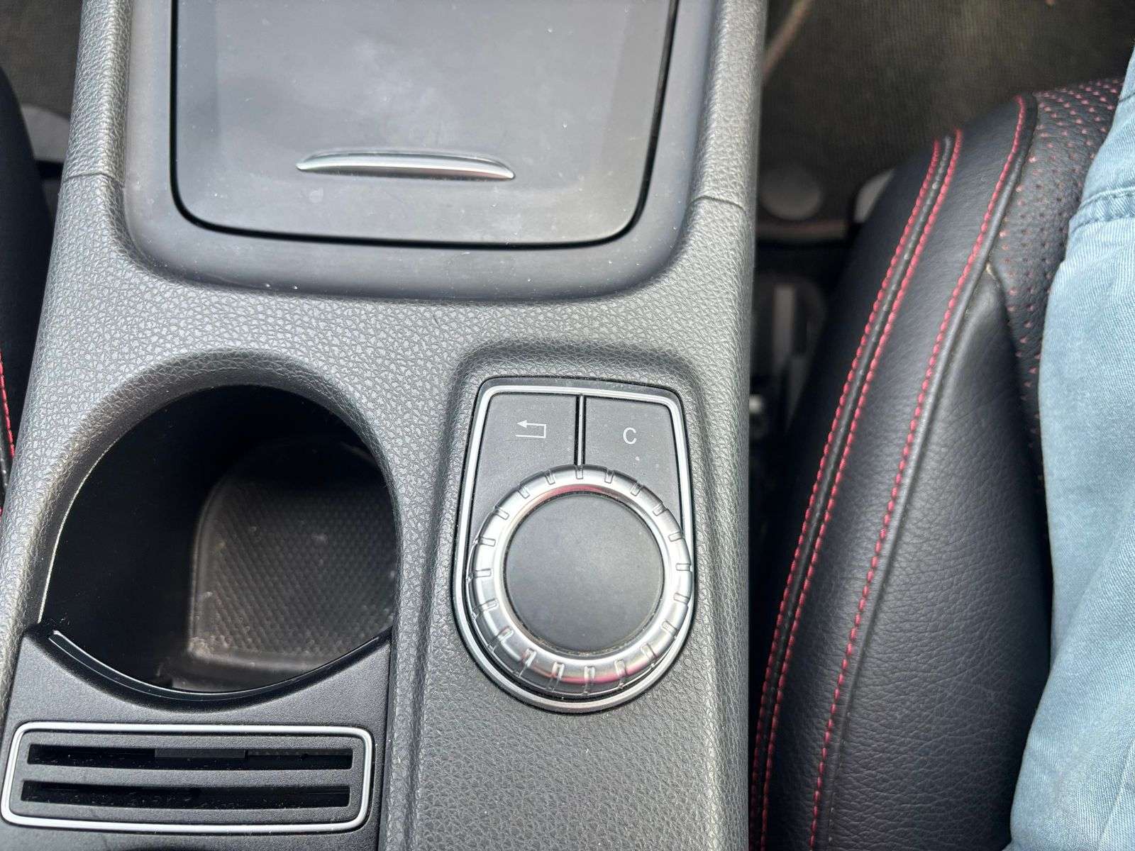 2014 MERCEDES-BENZ A CLASS 2014 MERCEDES-BENZ A CLASS