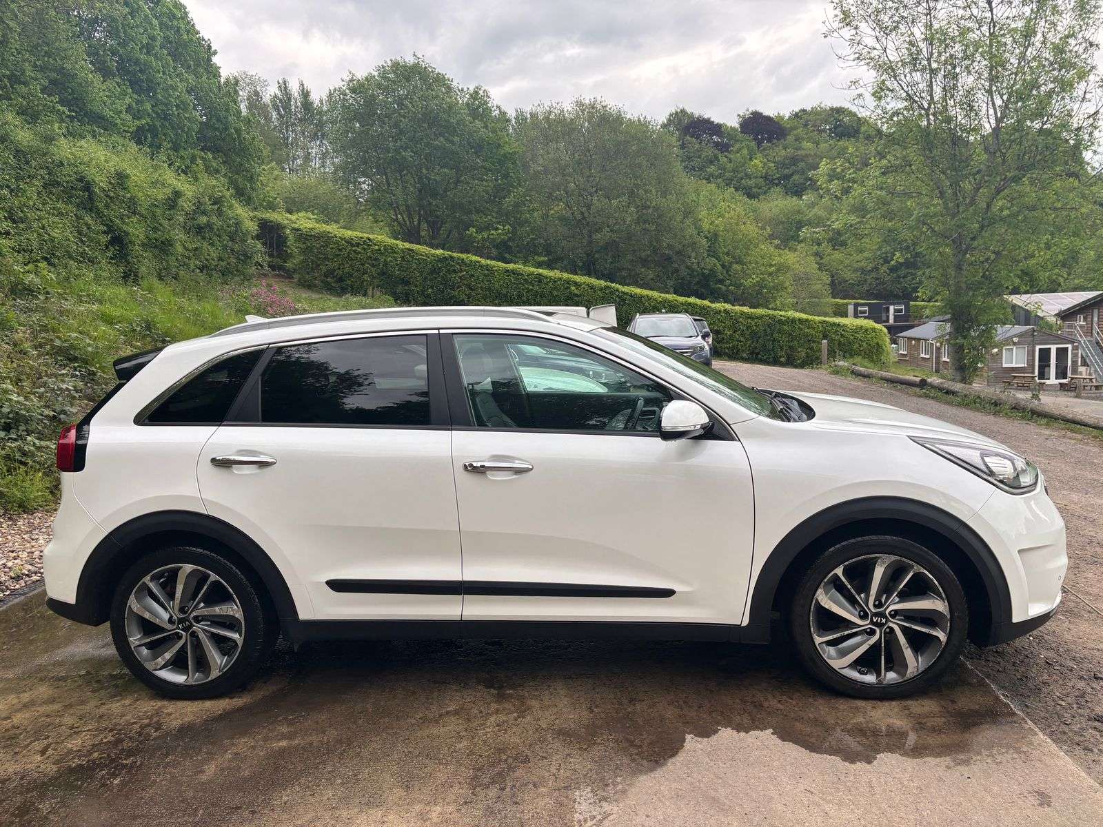 2016 KIA NIRO 2016 KIA NIRO