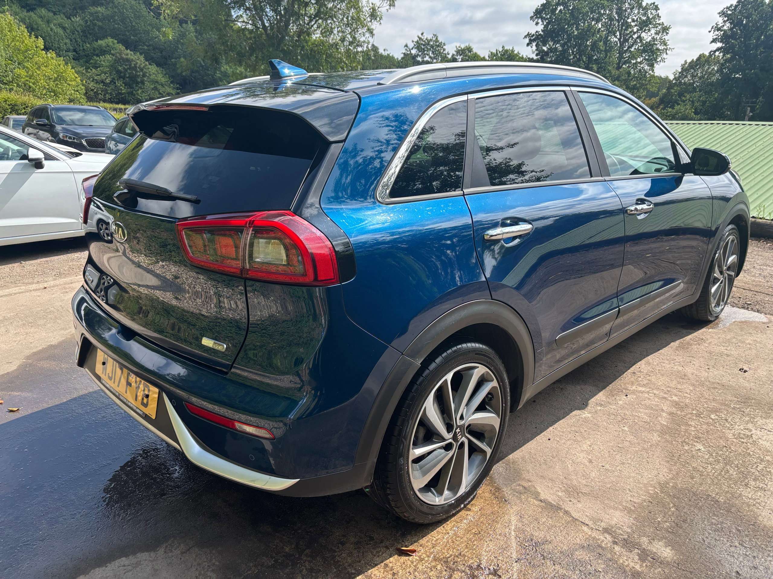 2017 KIA NIRO 2017 KIA NIRO