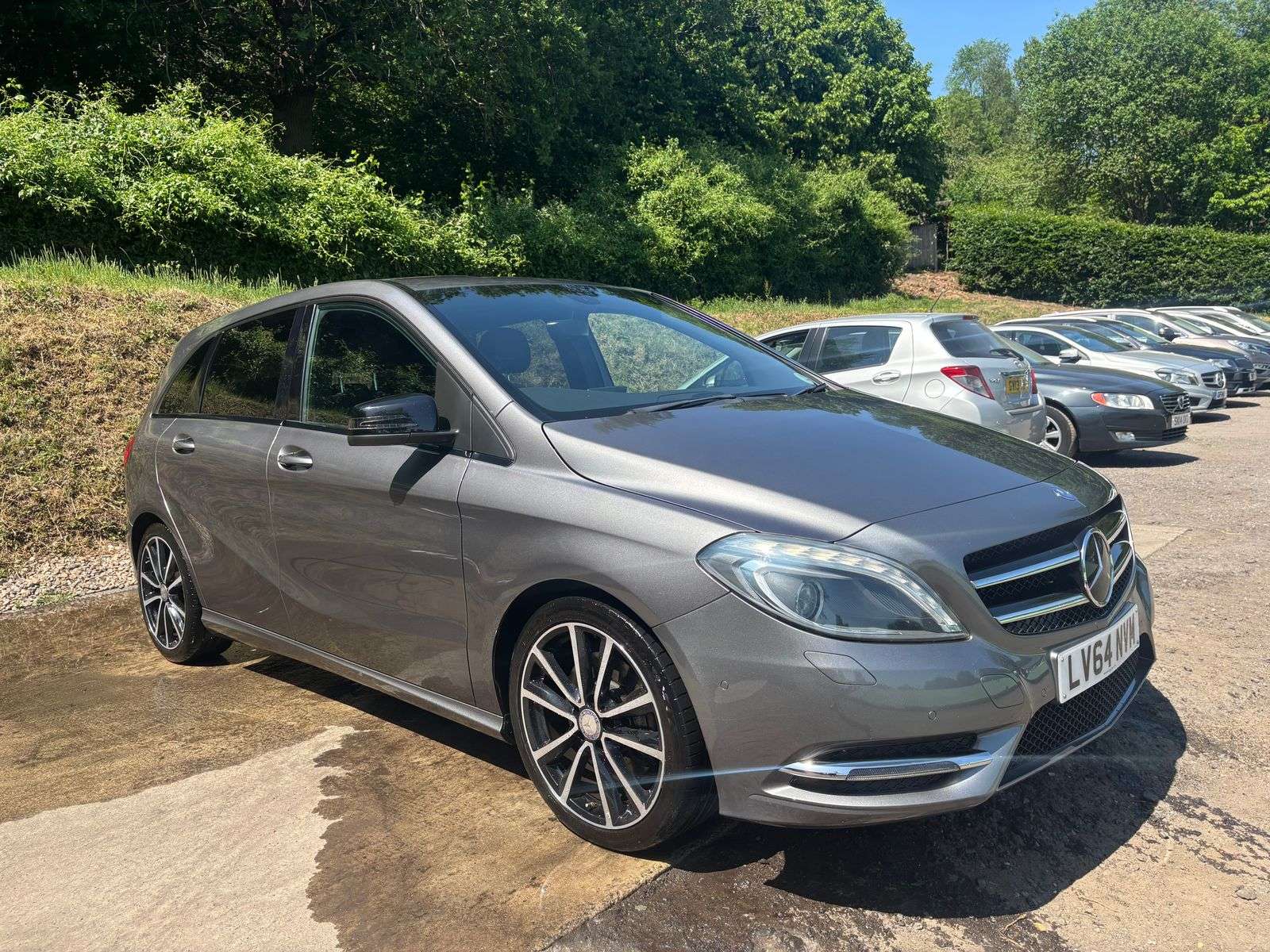 A 2014 MERCEDES-BENZ B CLASS 2.1 B220 CDI Sport MPV 5dr Diesel 7G-DCT Euro 6 (s/s) (170 ps) A 2014 MERCEDES-BENZ B CLASS 2.1 B220 CDI Sport MPV 5dr Diesel 7G-DCT Euro 6 (s/s) (170 ps)