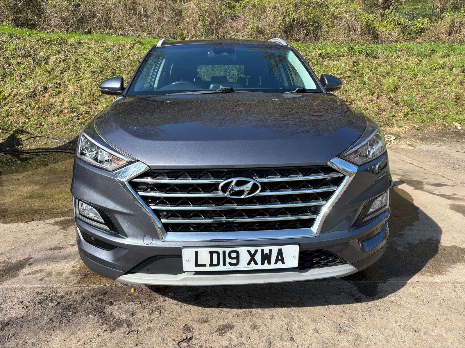 A 2019 HYUNDAI TUCSON 1.6 T-GDi Premium SUV 5dr Petrol DCT Euro 6 (s/s) (177 ps) A 2019 HYUNDAI TUCSON 1.6 T-GDi Premium SUV 5dr Petrol DCT Euro 6 (s/s) (177 ps)