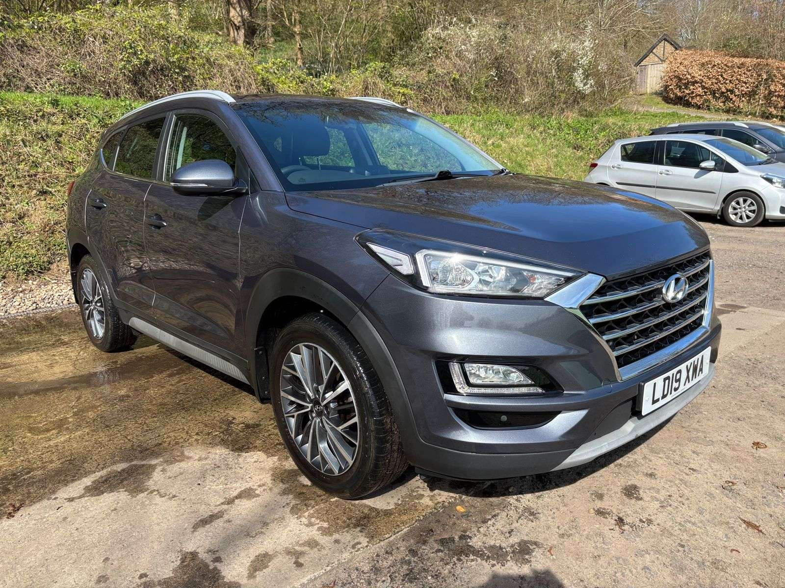 A 2019 HYUNDAI TUCSON 1.6 T-GDi Premium SUV 5dr Petrol DCT Euro 6 (s/s) (177 ps) A 2019 HYUNDAI TUCSON 1.6 T-GDi Premium SUV 5dr Petrol DCT Euro 6 (s/s) (177 ps)