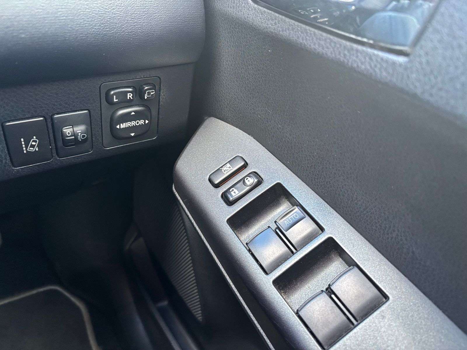 2018 TOYOTA RAV4 2018 TOYOTA RAV4