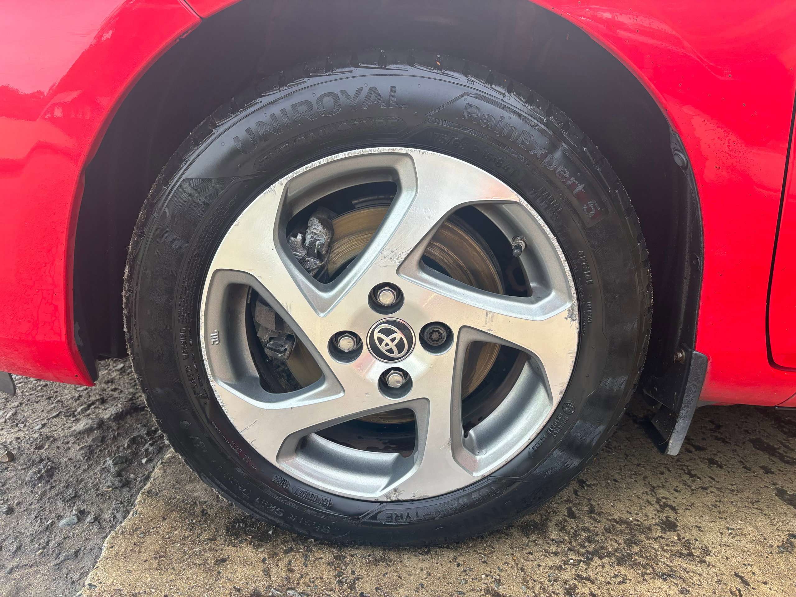 2016 TOYOTA YARIS 2016 TOYOTA YARIS