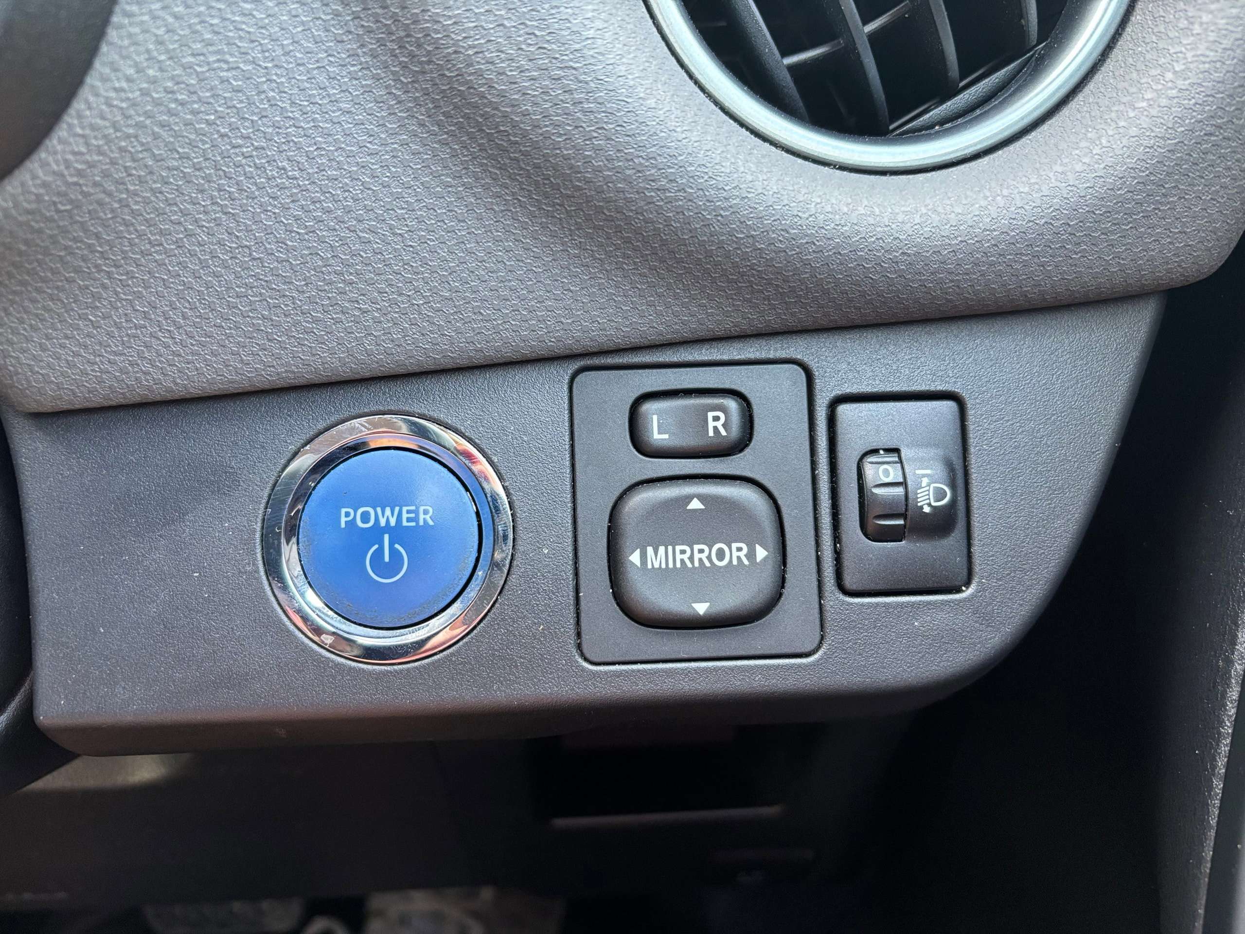 2017 TOYOTA YARIS 2017 TOYOTA YARIS