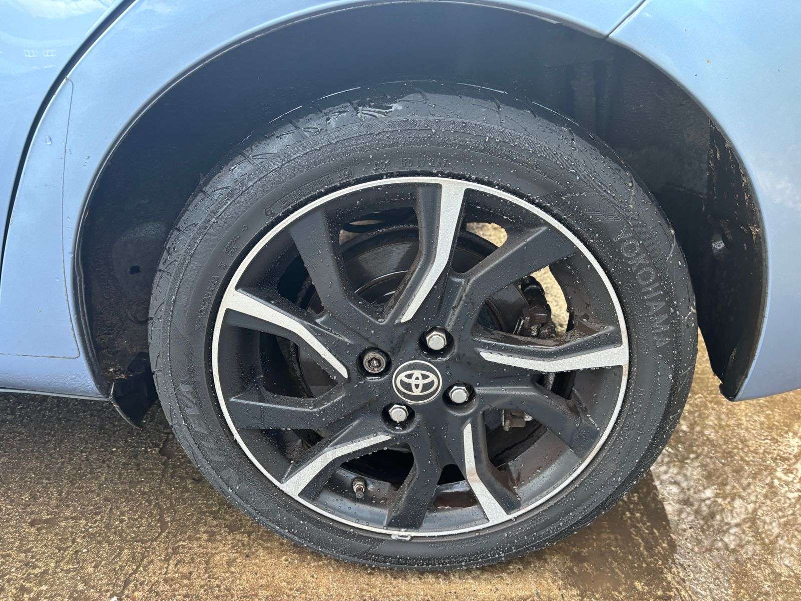 2016 TOYOTA YARIS 2016 TOYOTA YARIS