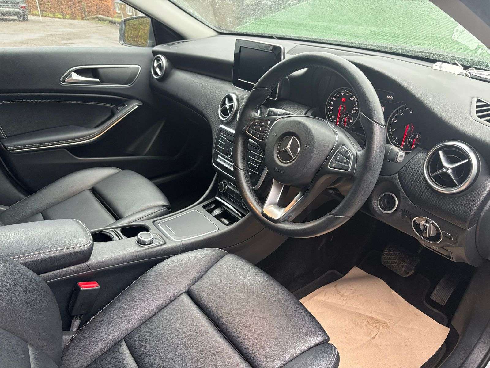 2016 MERCEDES-BENZ A CLASS 2016 MERCEDES-BENZ A CLASS