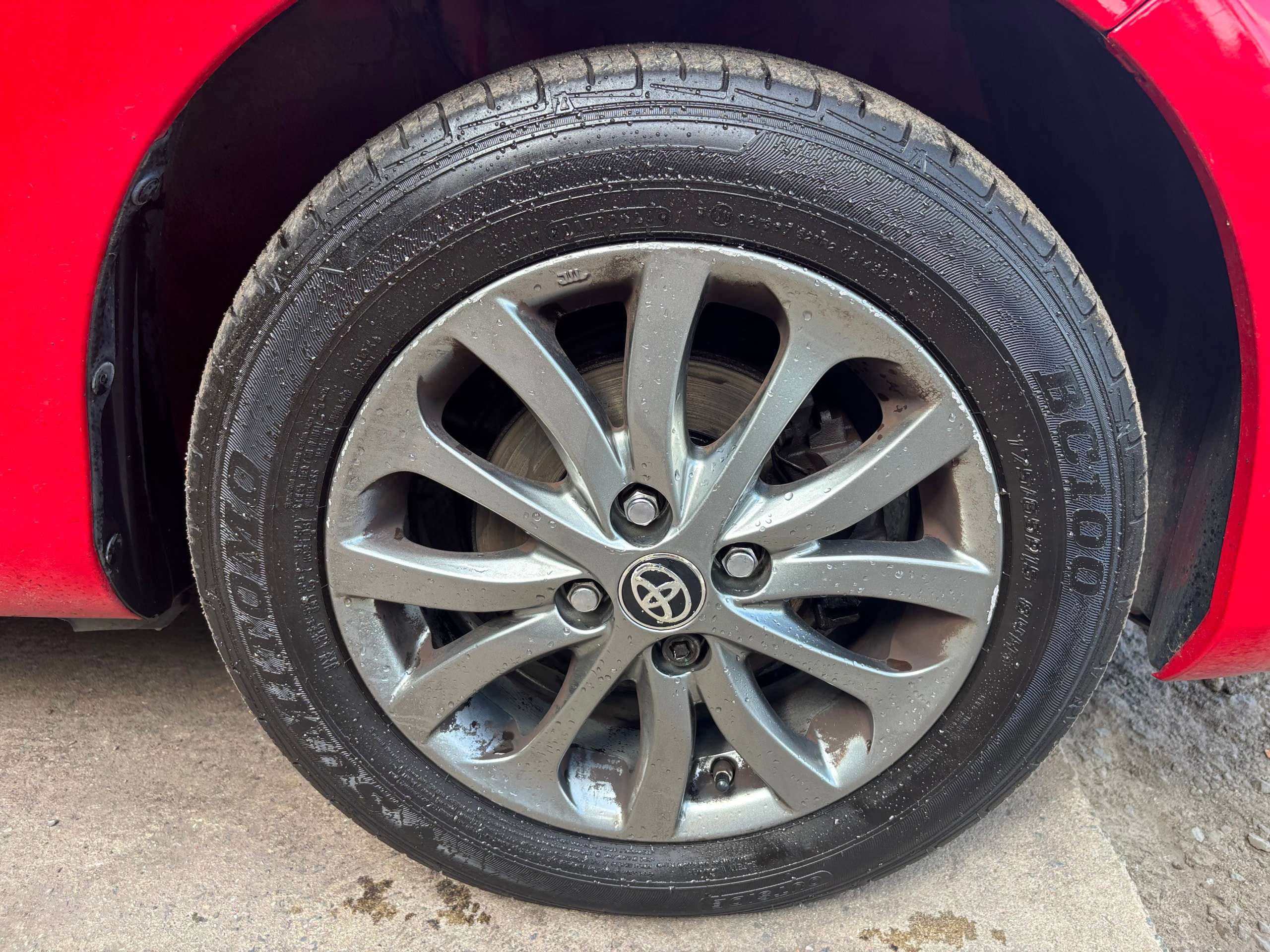 2016 TOYOTA YARIS 2016 TOYOTA YARIS