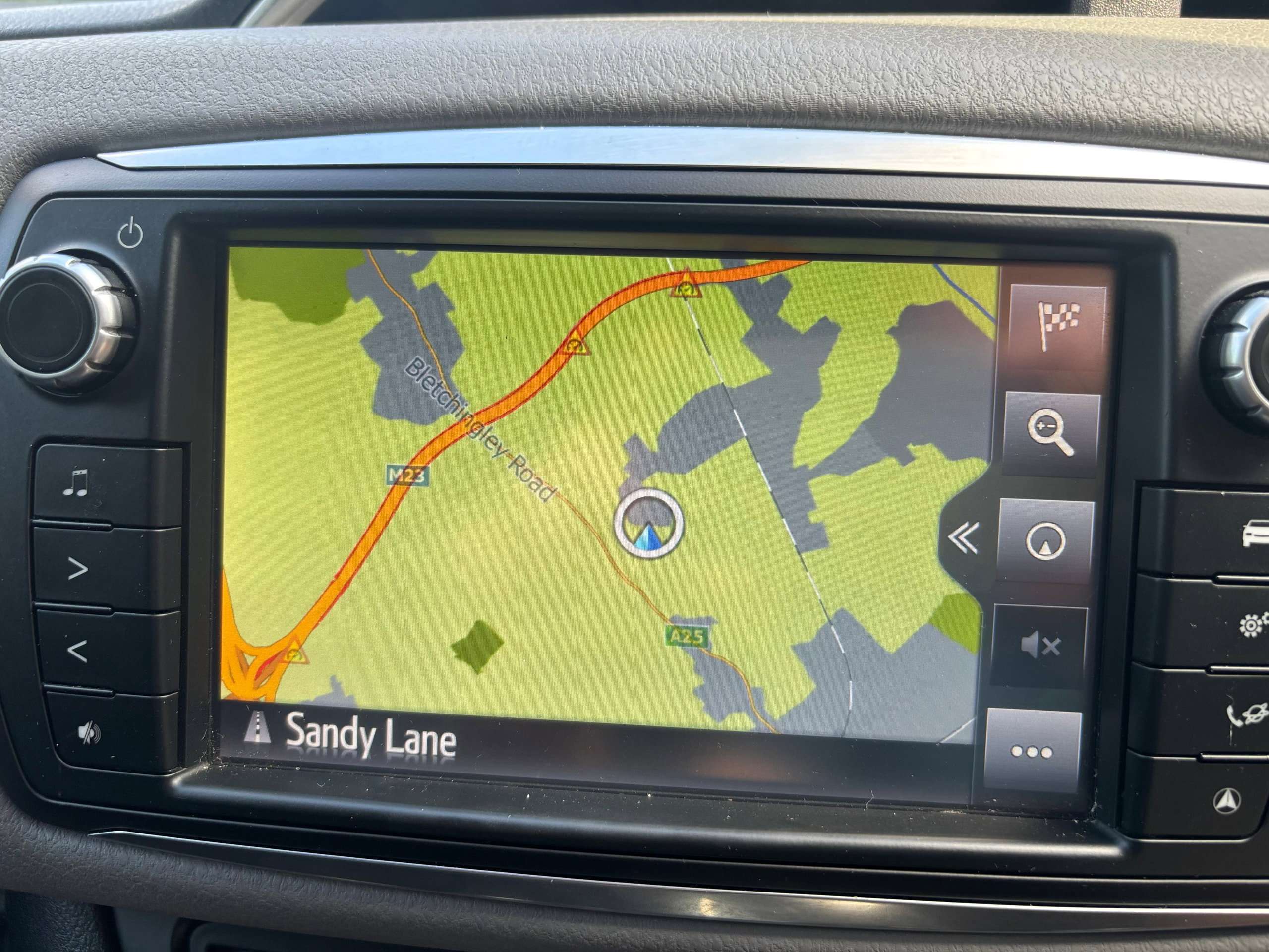 2016 TOYOTA YARIS 2016 TOYOTA YARIS