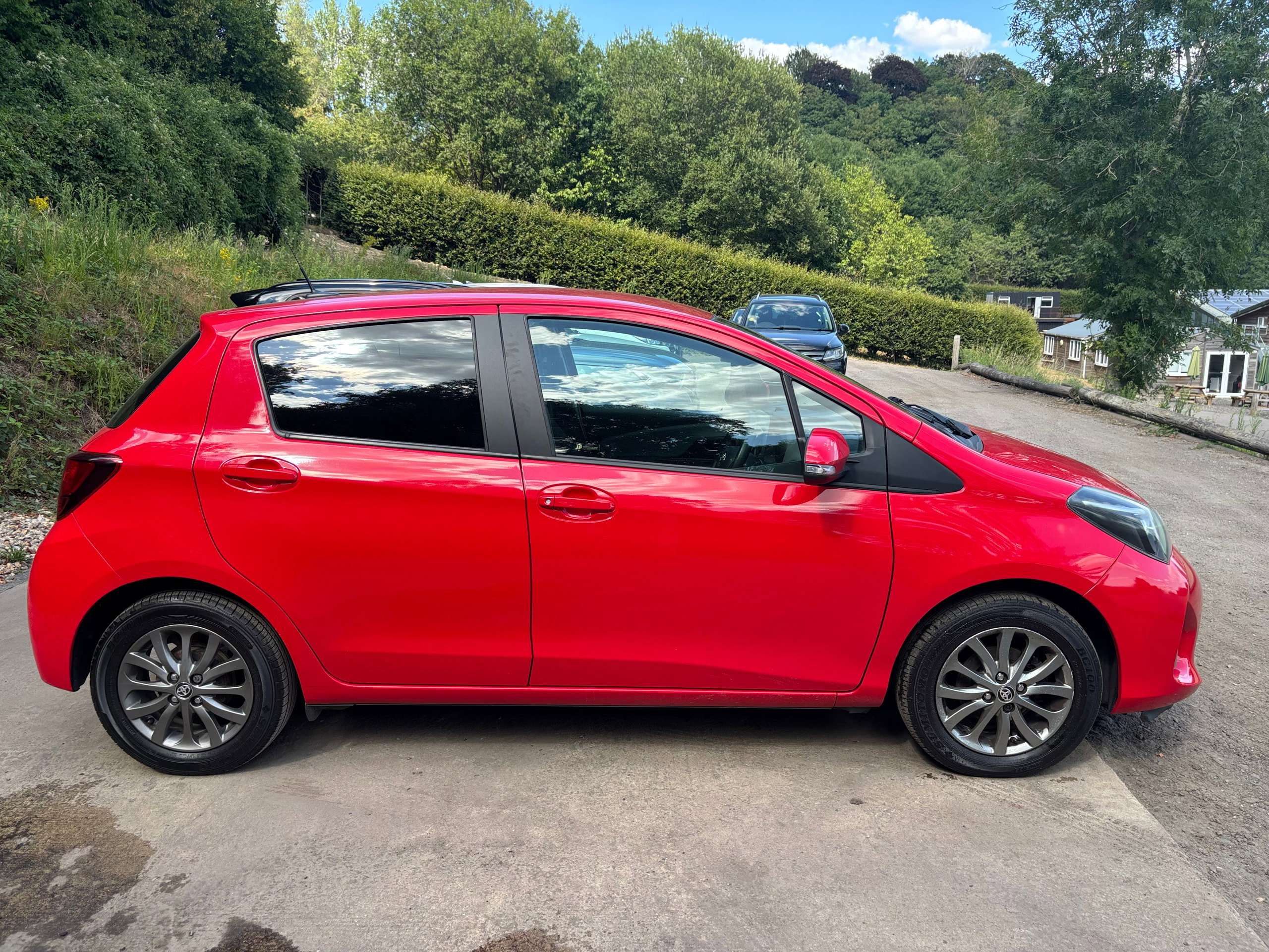 2016 TOYOTA YARIS 2016 TOYOTA YARIS