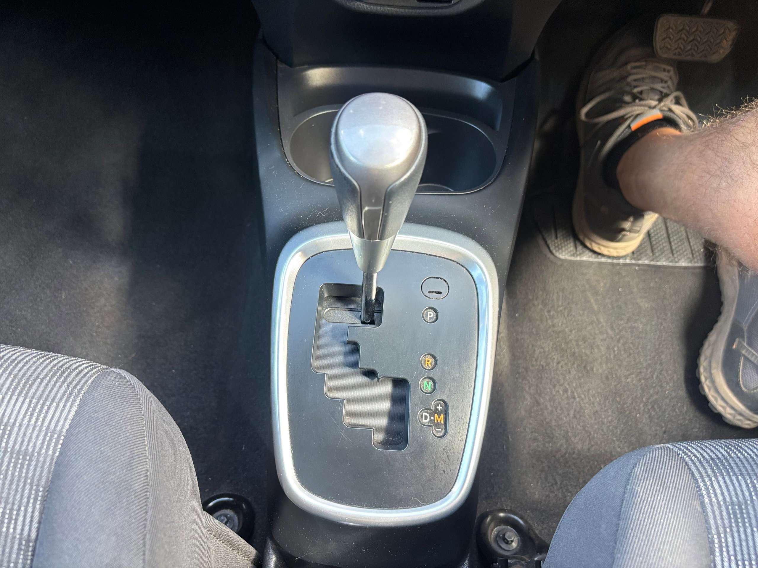 2016 TOYOTA YARIS 2016 TOYOTA YARIS