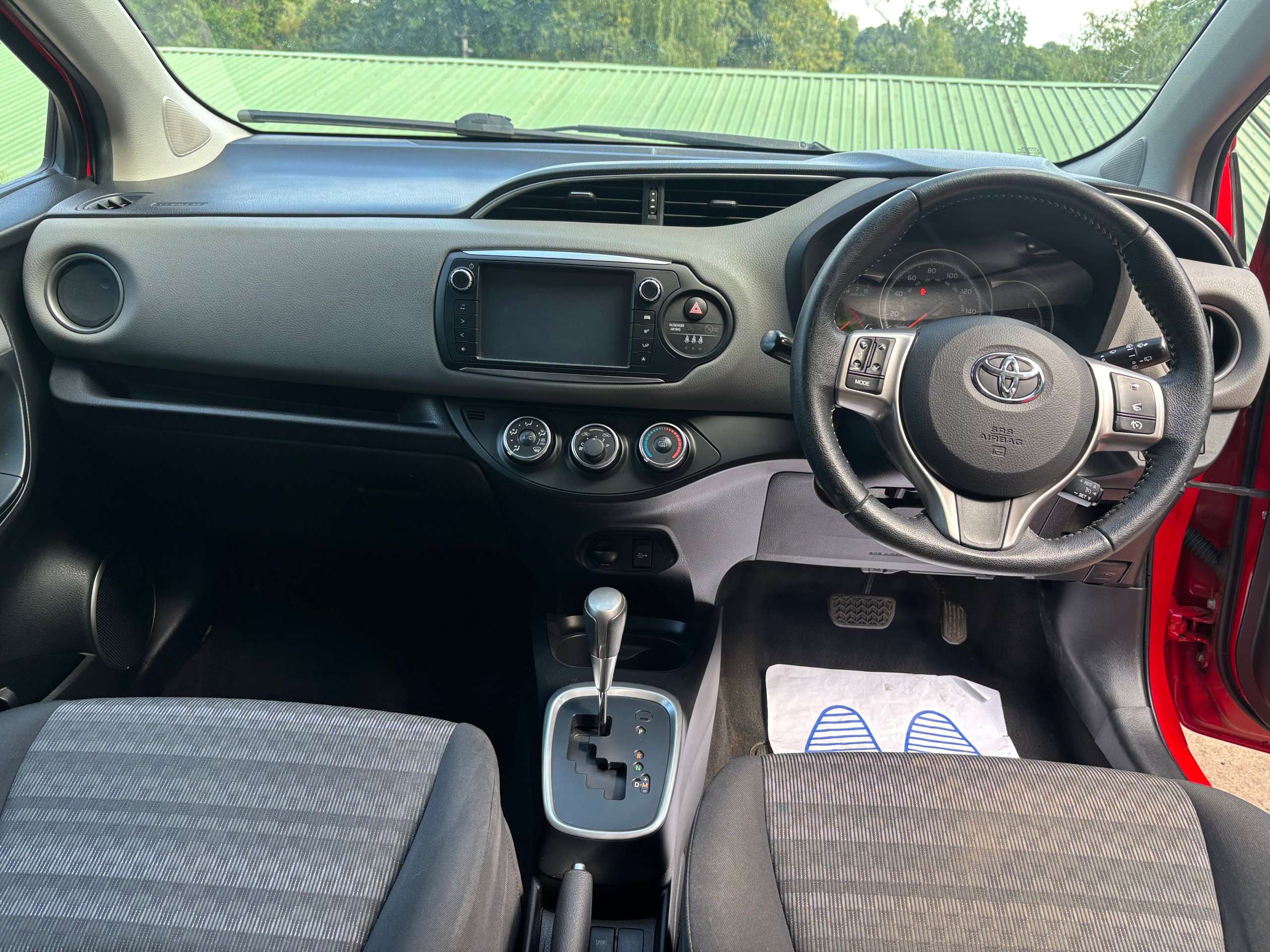 2016 TOYOTA YARIS 2016 TOYOTA YARIS