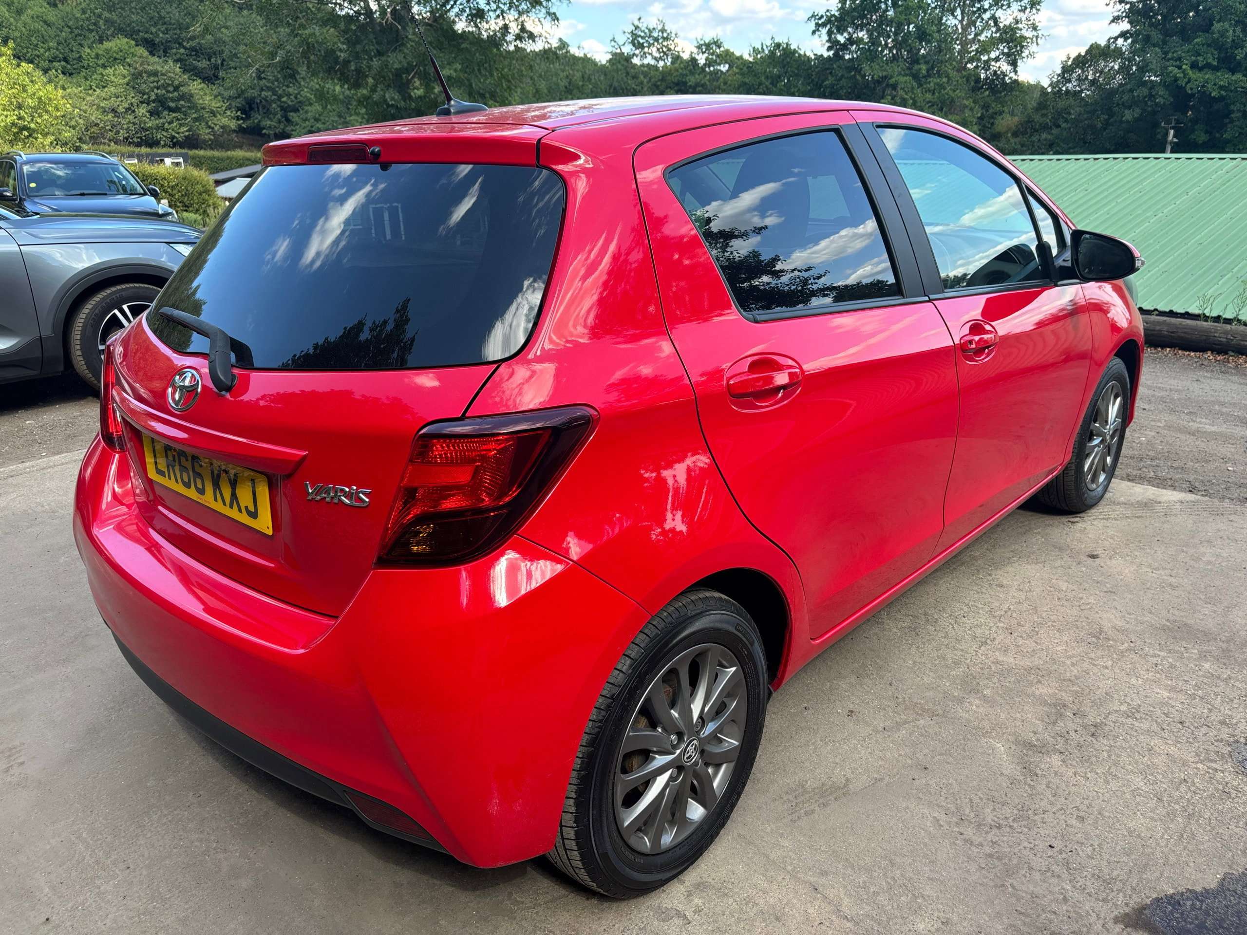 2016 TOYOTA YARIS 2016 TOYOTA YARIS