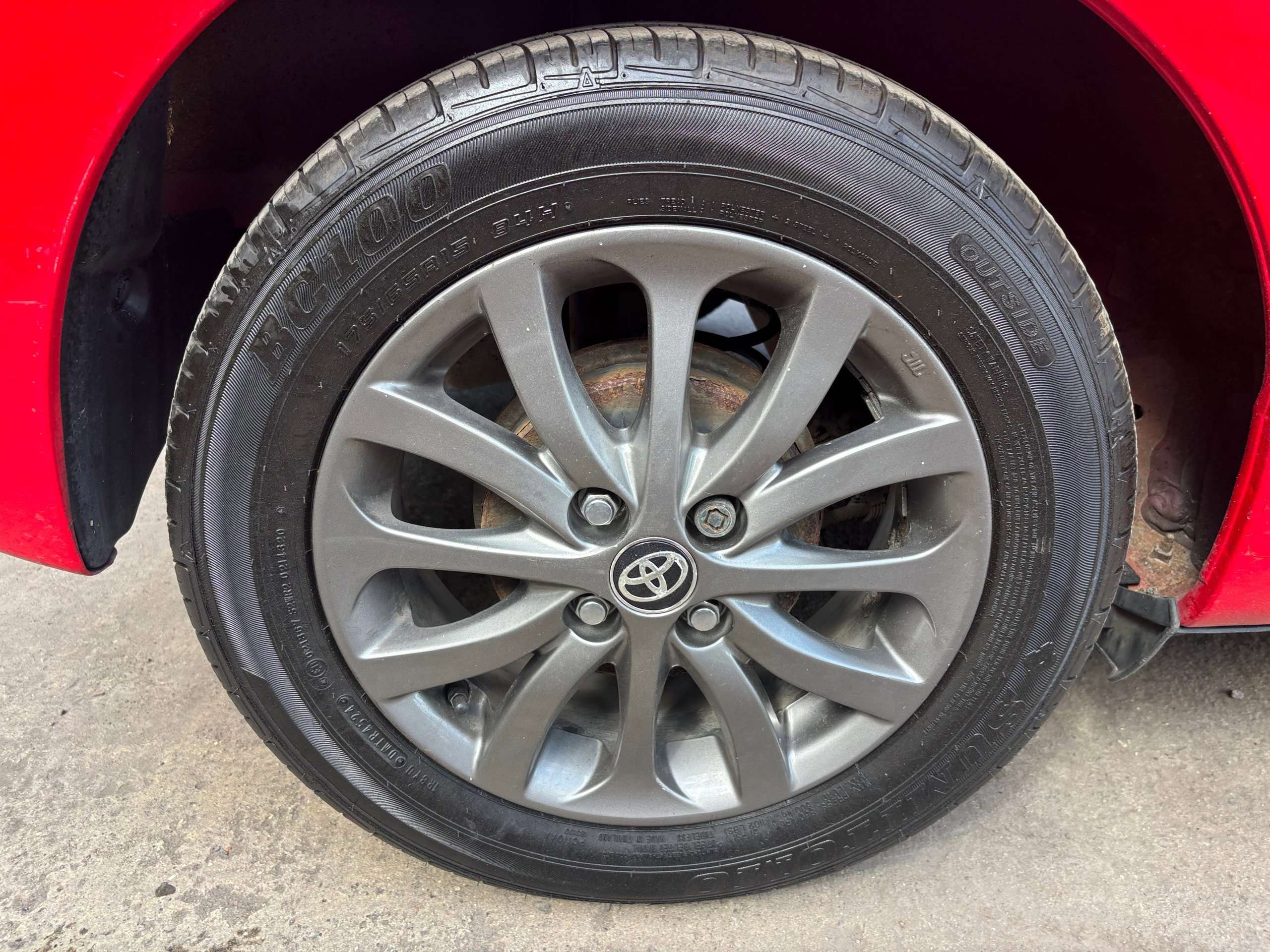 2016 TOYOTA YARIS 2016 TOYOTA YARIS