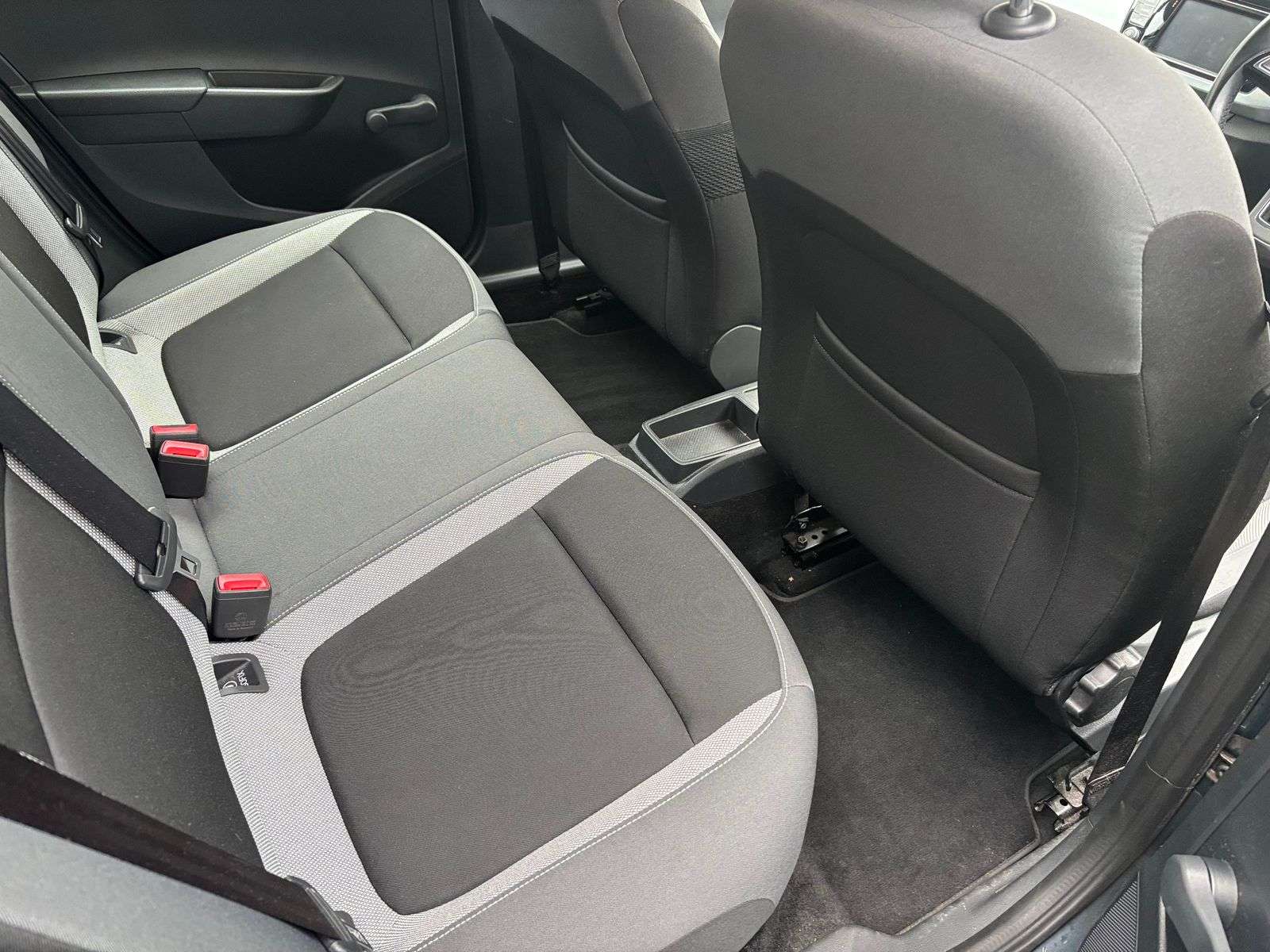 2015 SKODA FABIA 2015 SKODA FABIA