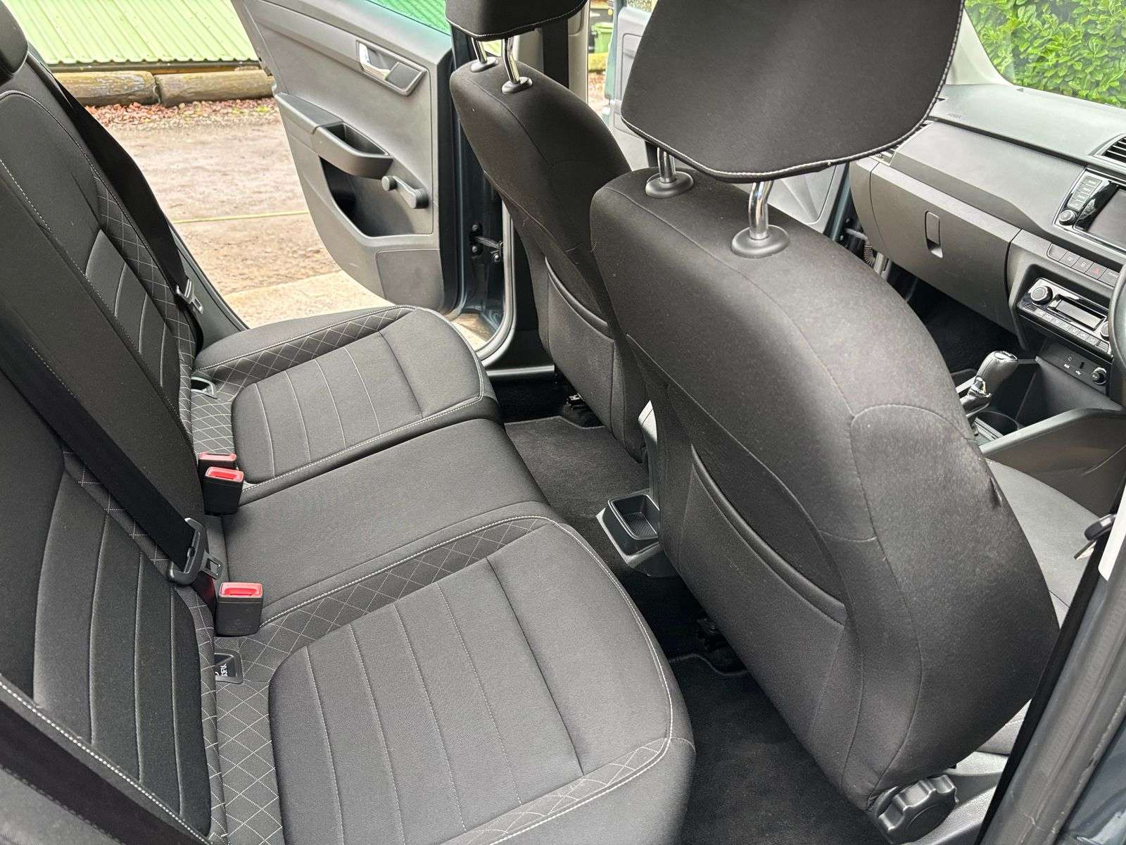 2015 SKODA FABIA 2015 SKODA FABIA