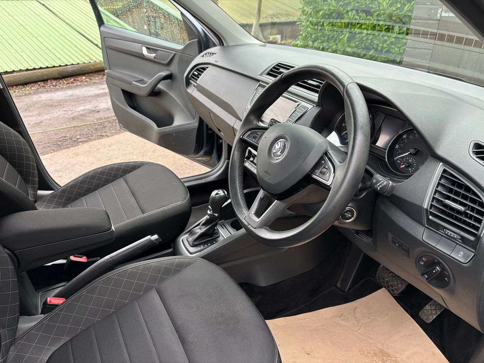 2015 SKODA FABIA 2015 SKODA FABIA