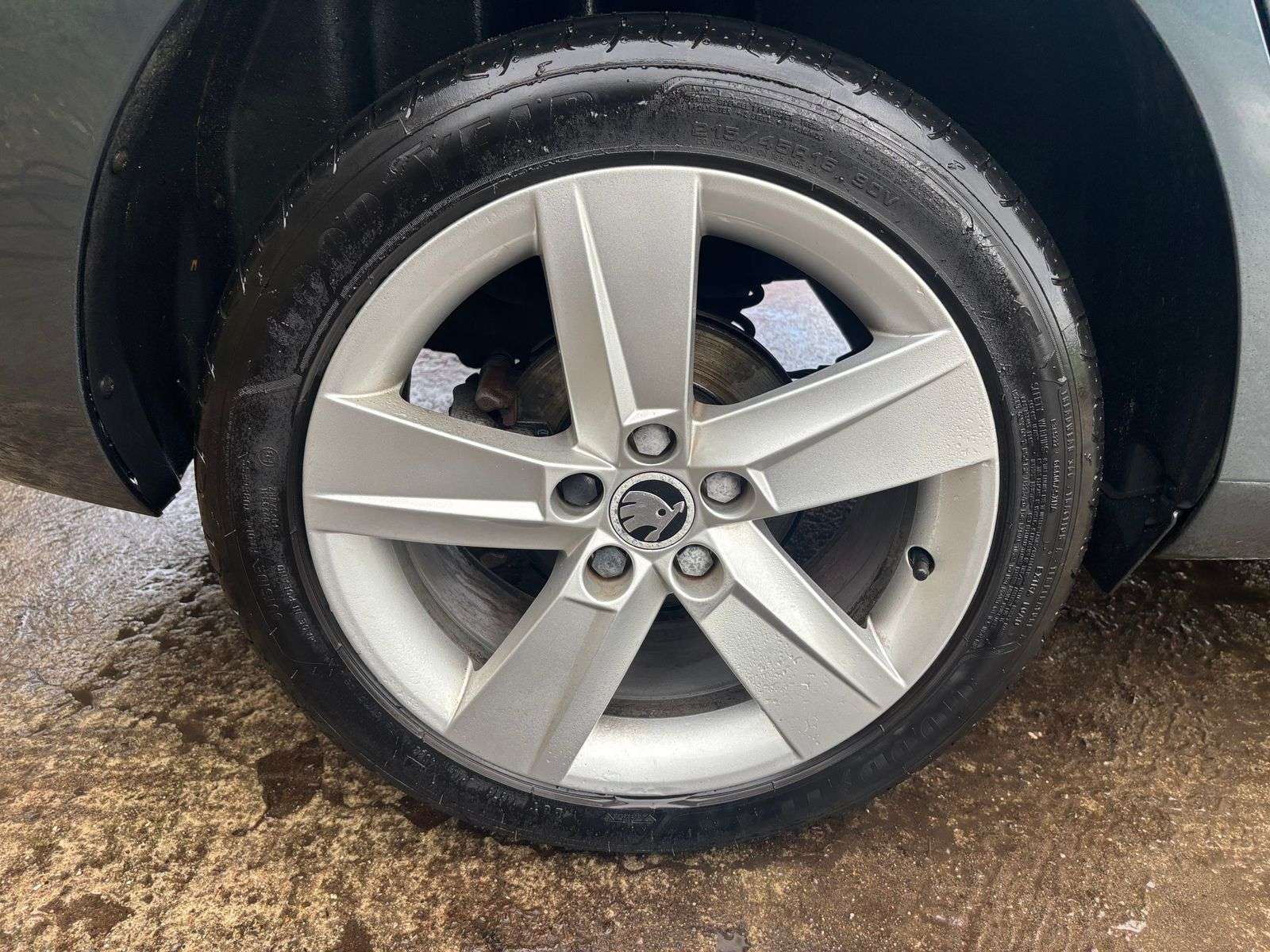 2015 SKODA FABIA 2015 SKODA FABIA