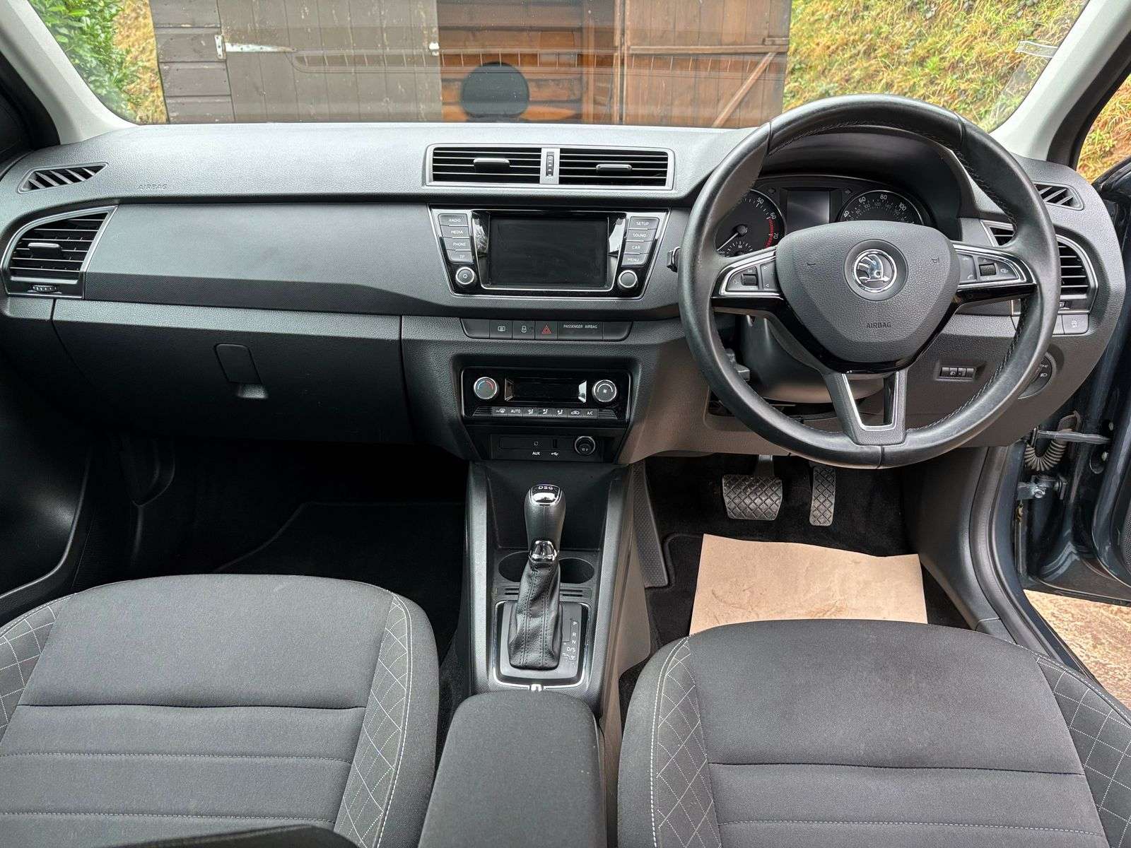 2015 SKODA FABIA 2015 SKODA FABIA